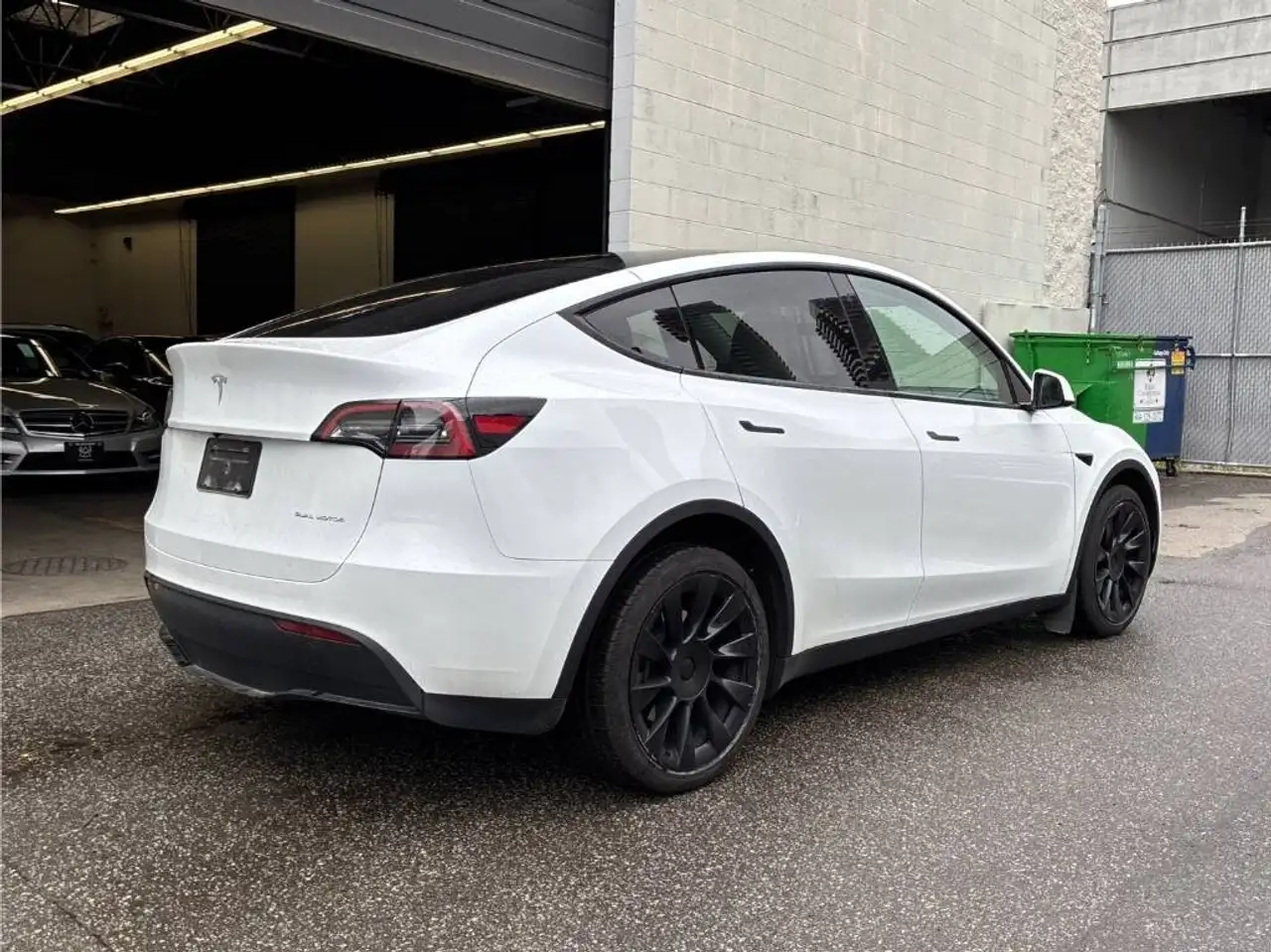 Tesla Model Y fotografie Tesla Model Y