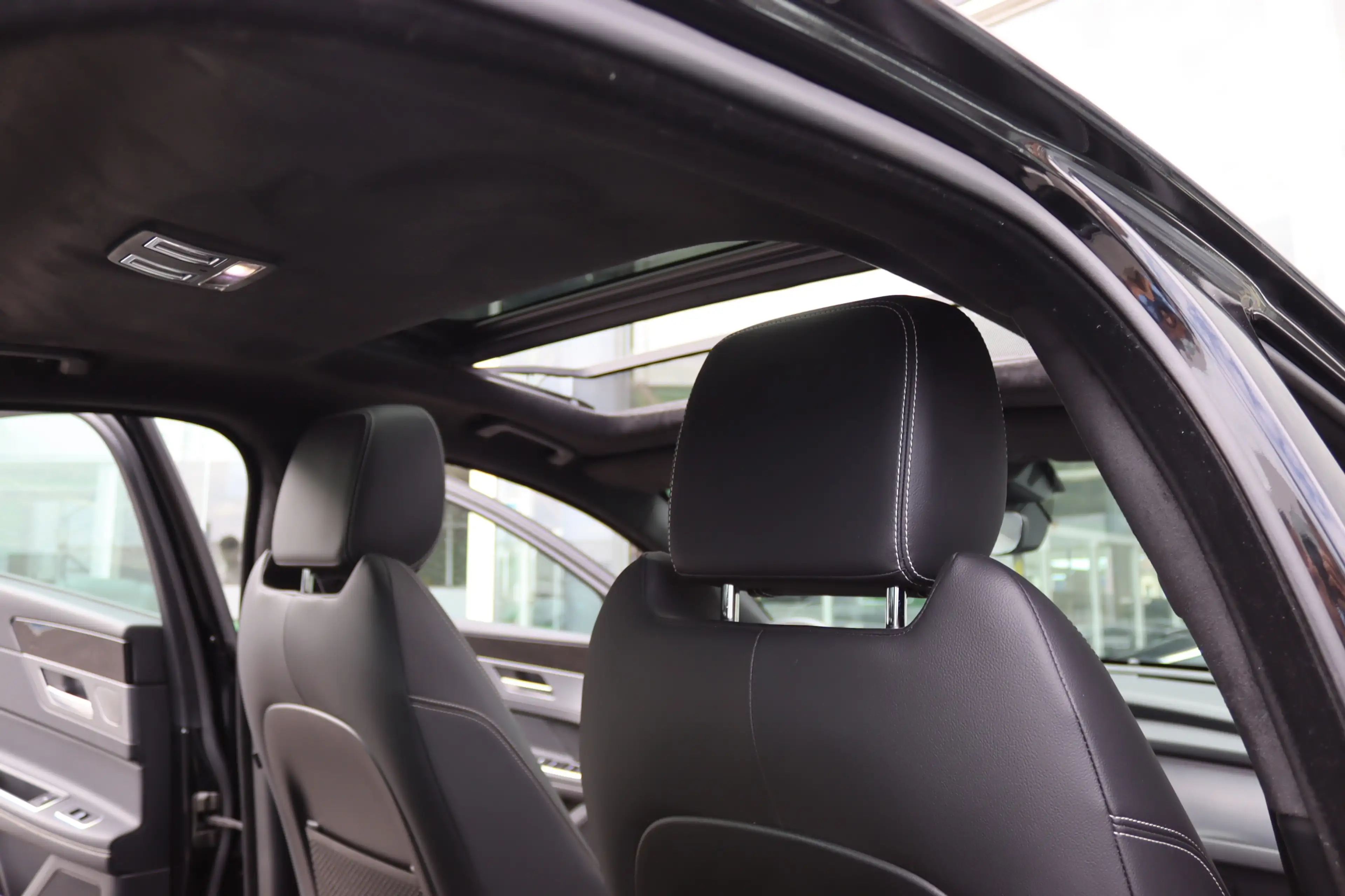 Jaguar XF 2.0D 163CV R-SPORT TOIT PANO GPS CAMERA XENON FULL OPTIONS — photo 11