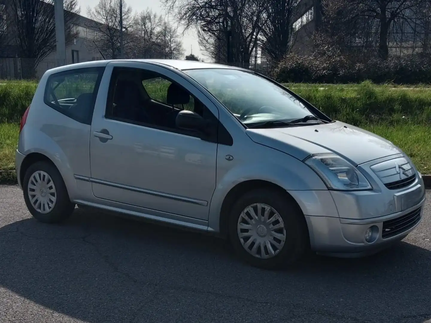 Citroen C2 C2 1.4 hdi Classique Plateado - 2