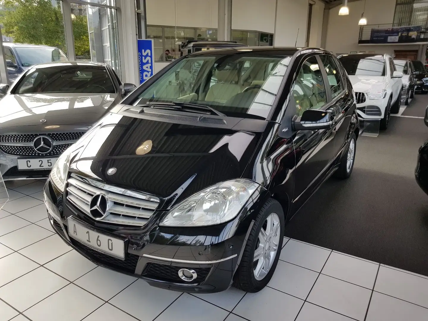 Mercedes-Benz A 160 AVANTGARDE AUT PTS TEMPO Zwart - 1
