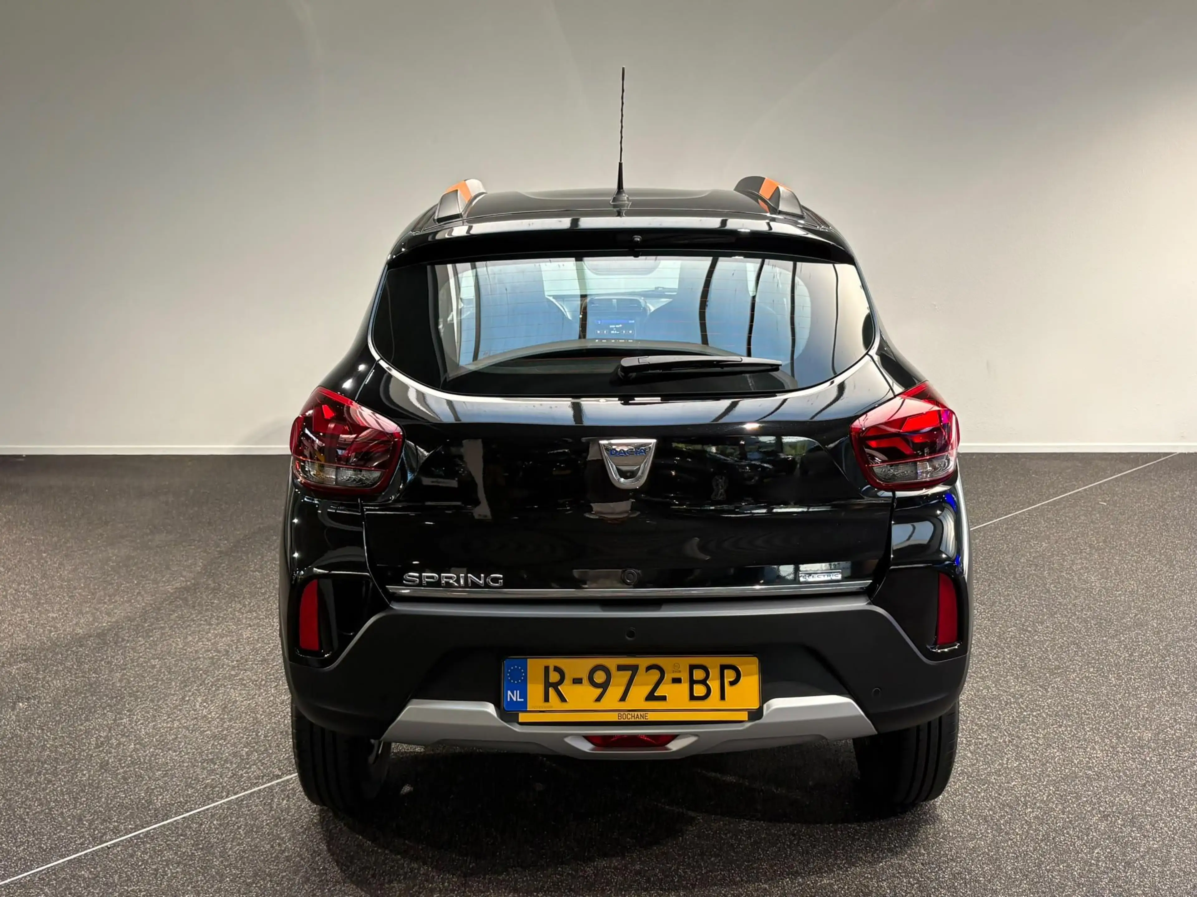 Dacia Spring Comfort Plus 27 kWh | Navigatie | Airco | Camera | — photo 18
