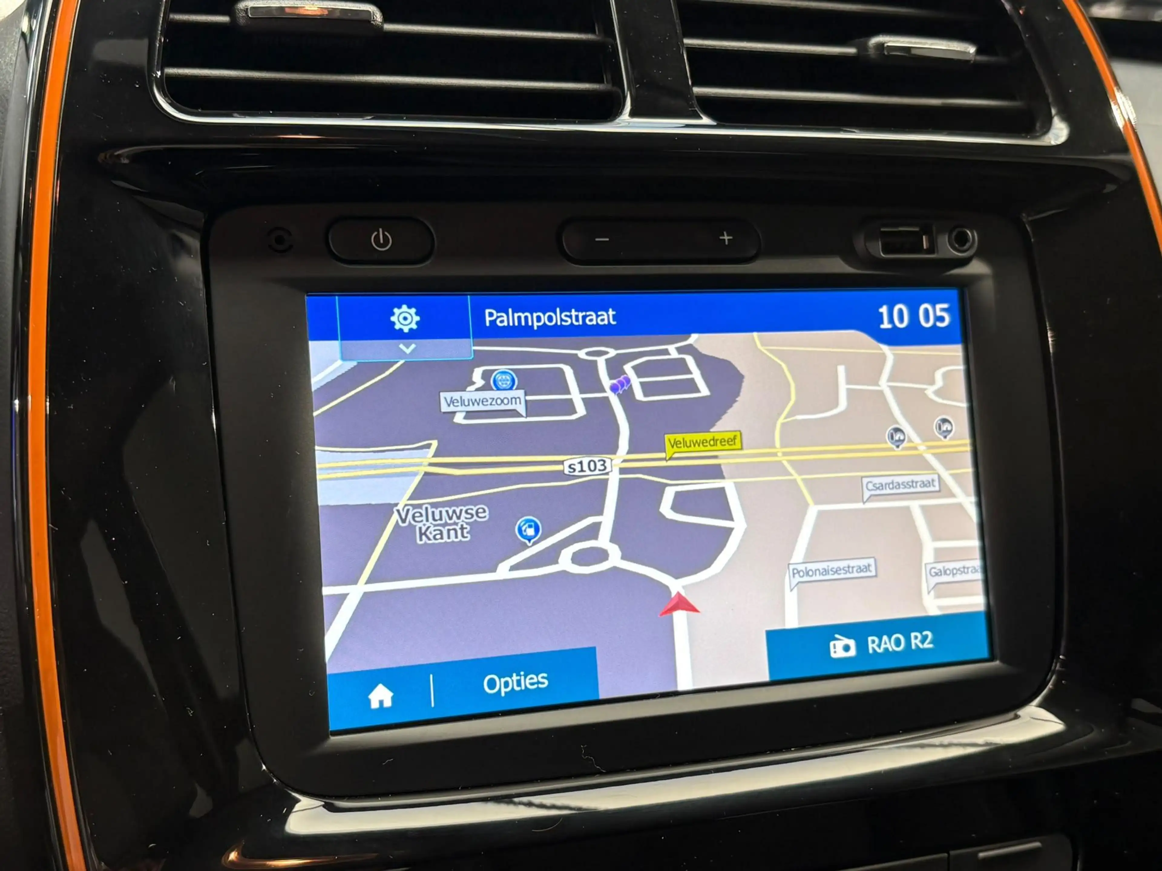 Dacia Spring Comfort Plus 27 kWh | Navigatie | Airco | Camera | — photo 10