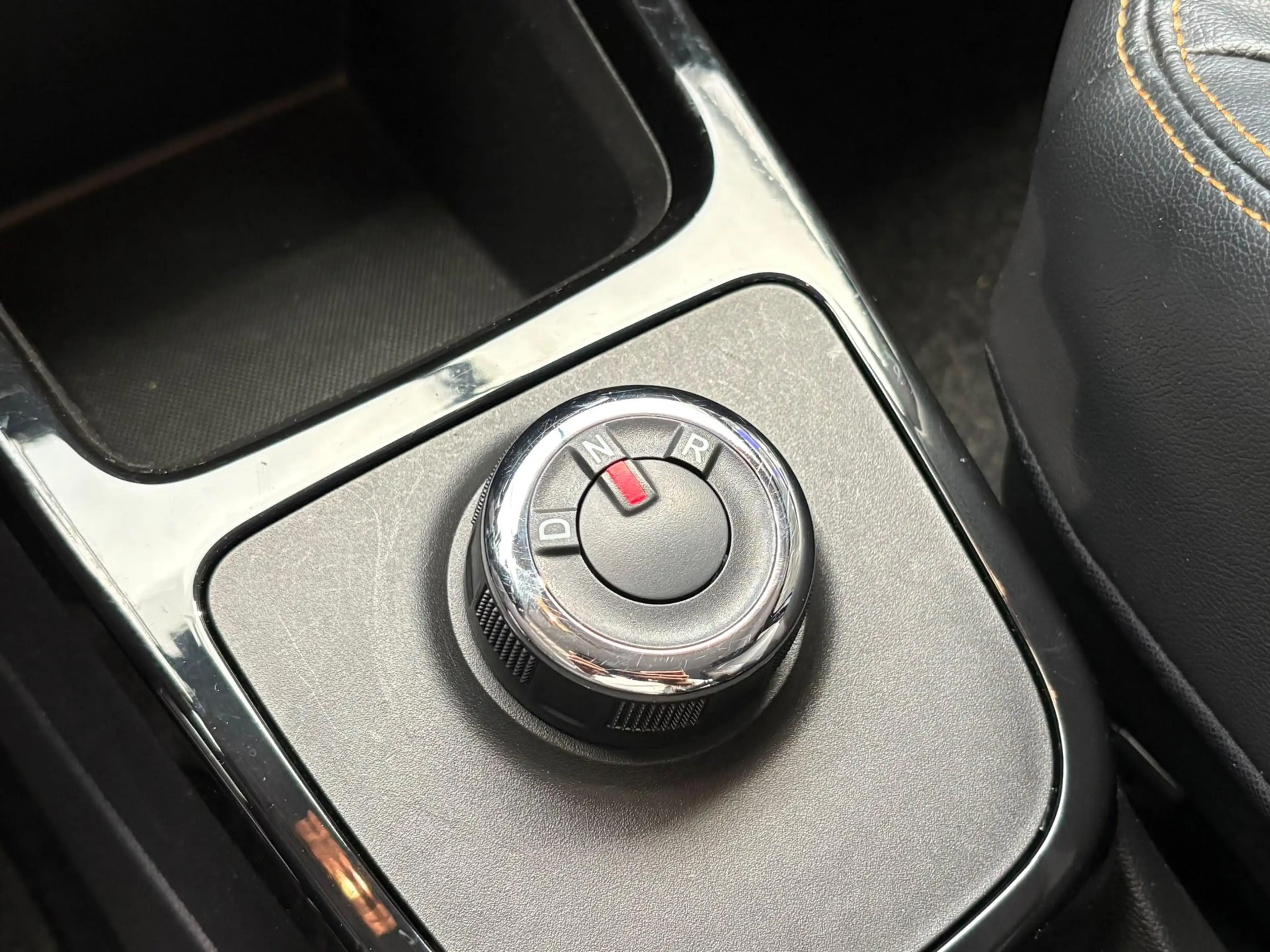 Dacia Spring Comfort Plus 27 kWh | Navigatie | Airco | Camera | — photo 22
