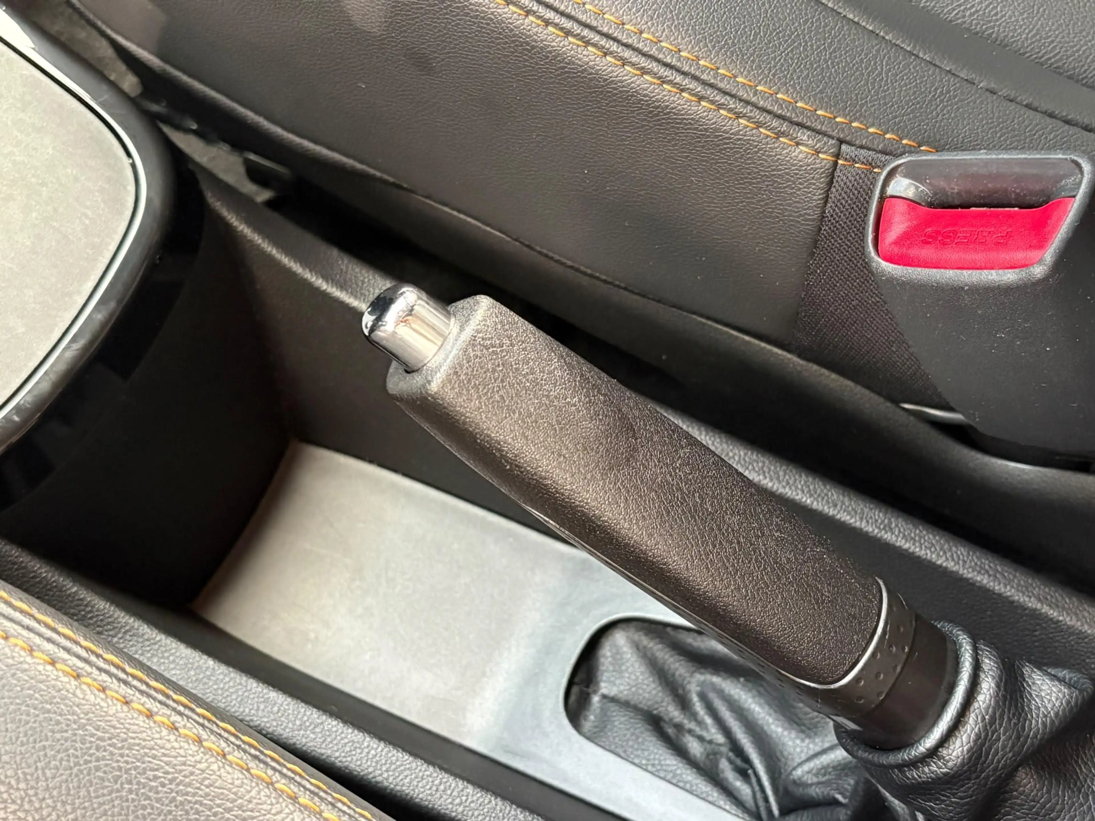 Dacia Spring Comfort Plus 27 kWh | Navigatie | Airco | Camera | — photo 31