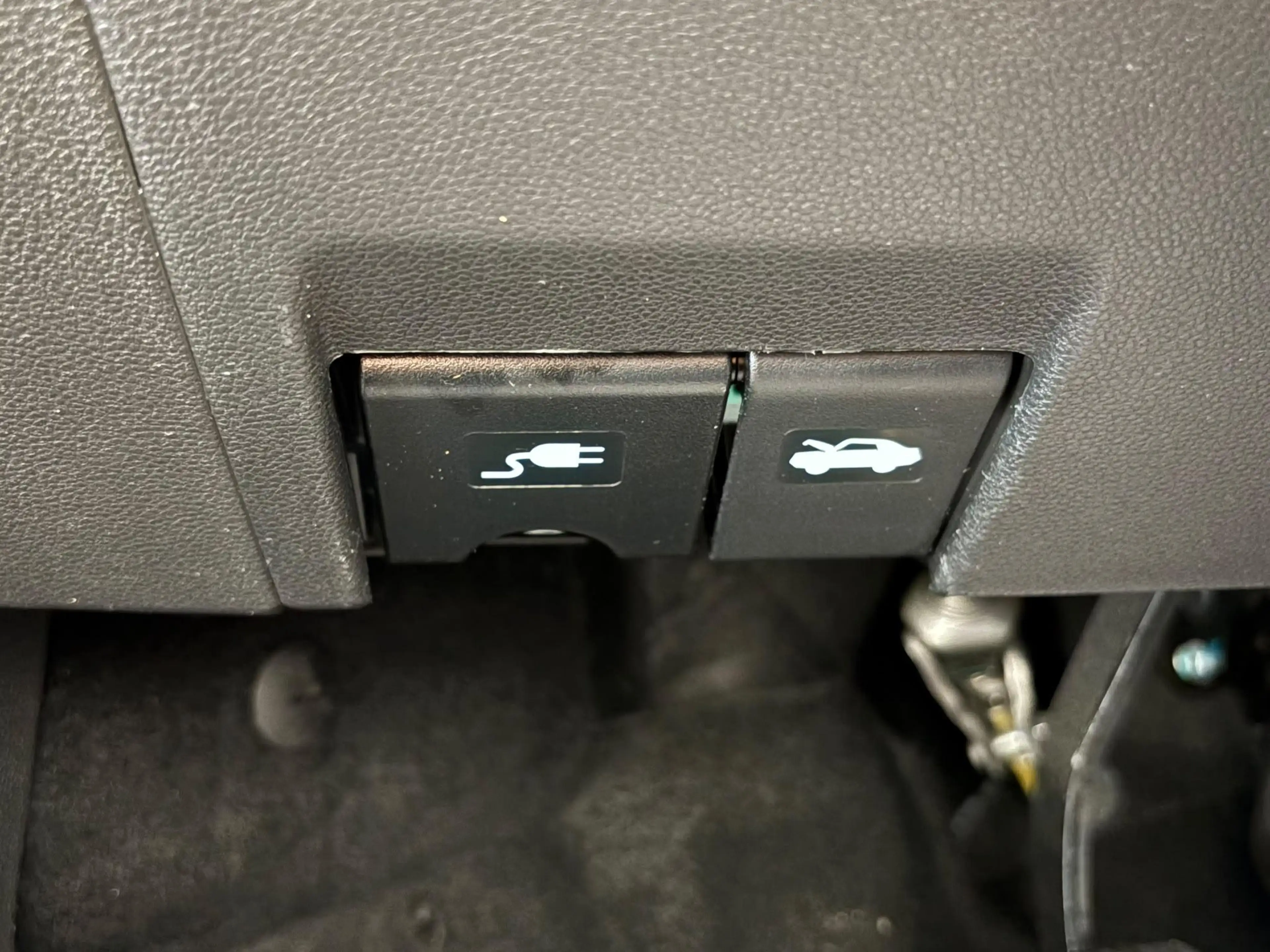 Dacia Spring Comfort Plus 27 kWh | Navigatie | Airco | Camera | — photo 30