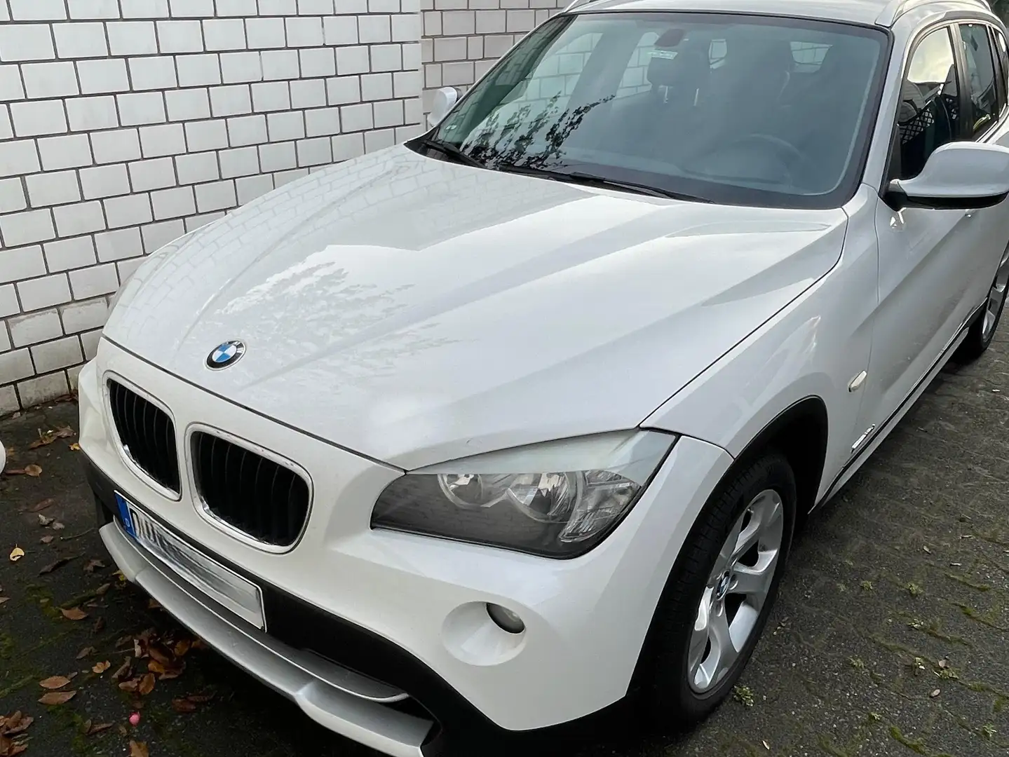 BMW X1 X1 sDrive18d Weiß - 2