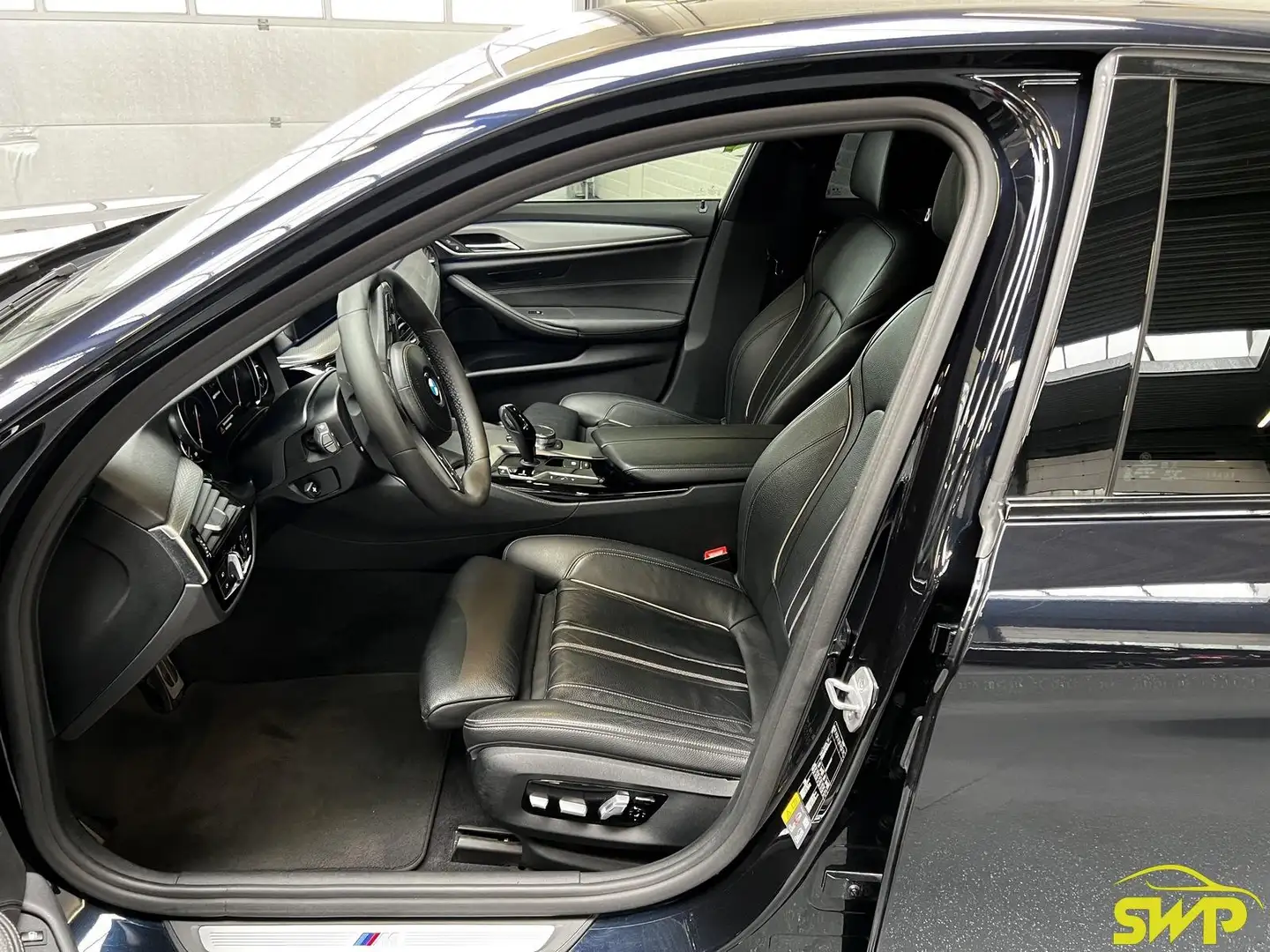 BMW 530 5-serie 530e | M-sport | Carbonzwart | HUD | Hifi Noir - 2