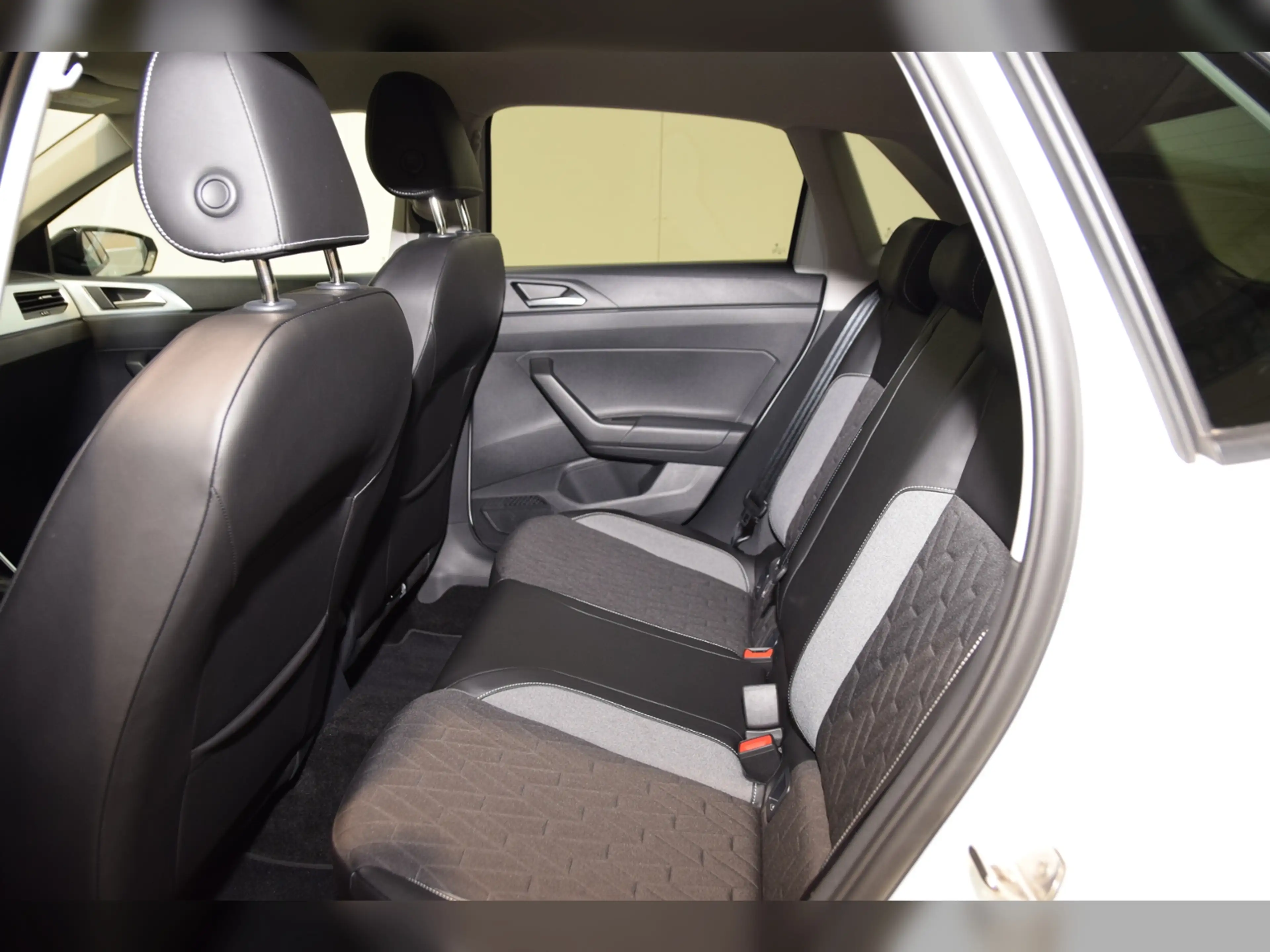 Volkswagen Polo TSI Goal DSG — photo 9