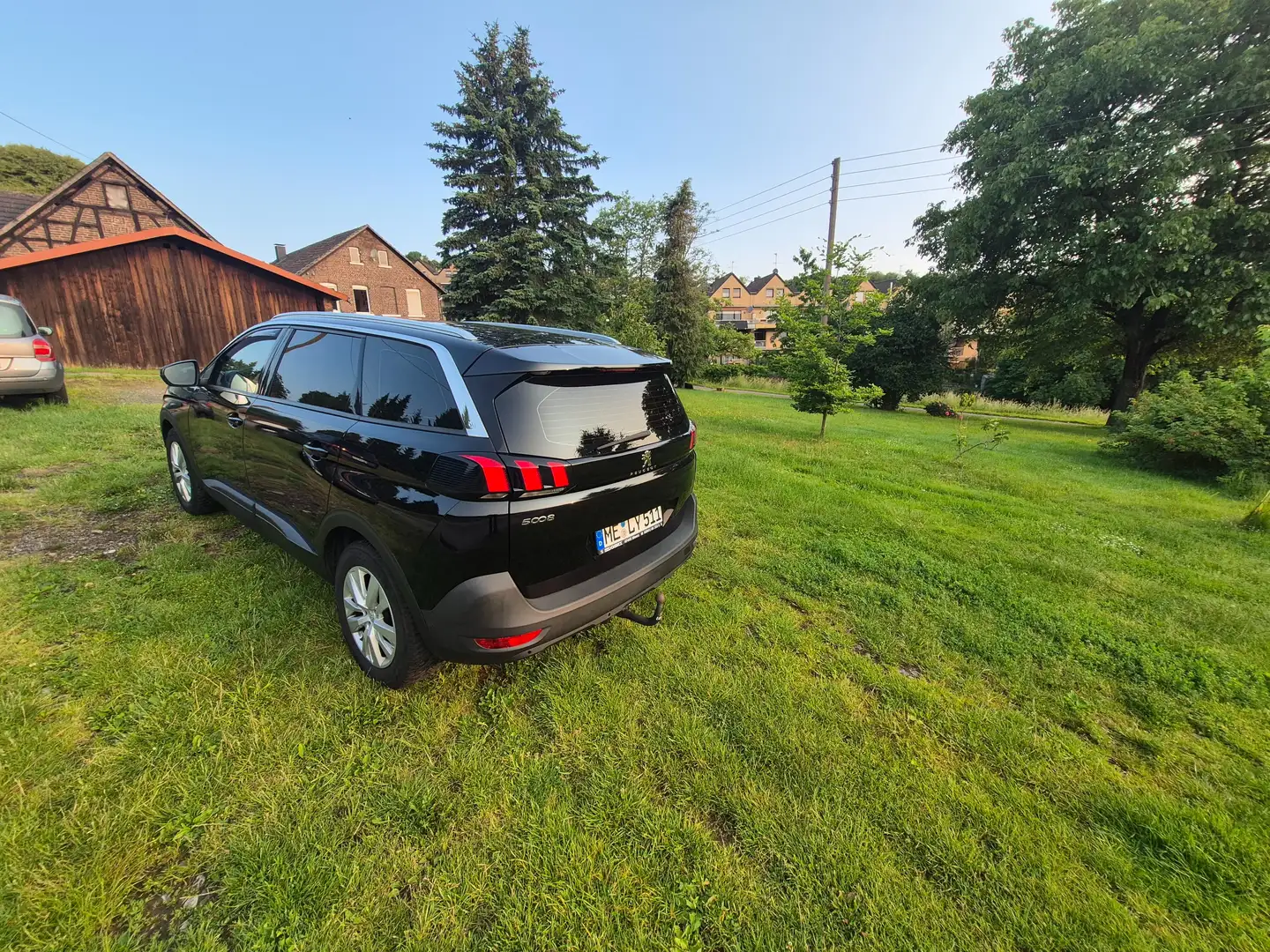 Peugeot 5008 5008 BlueHDi 130 Allure Business-Paket Schwarz - 1