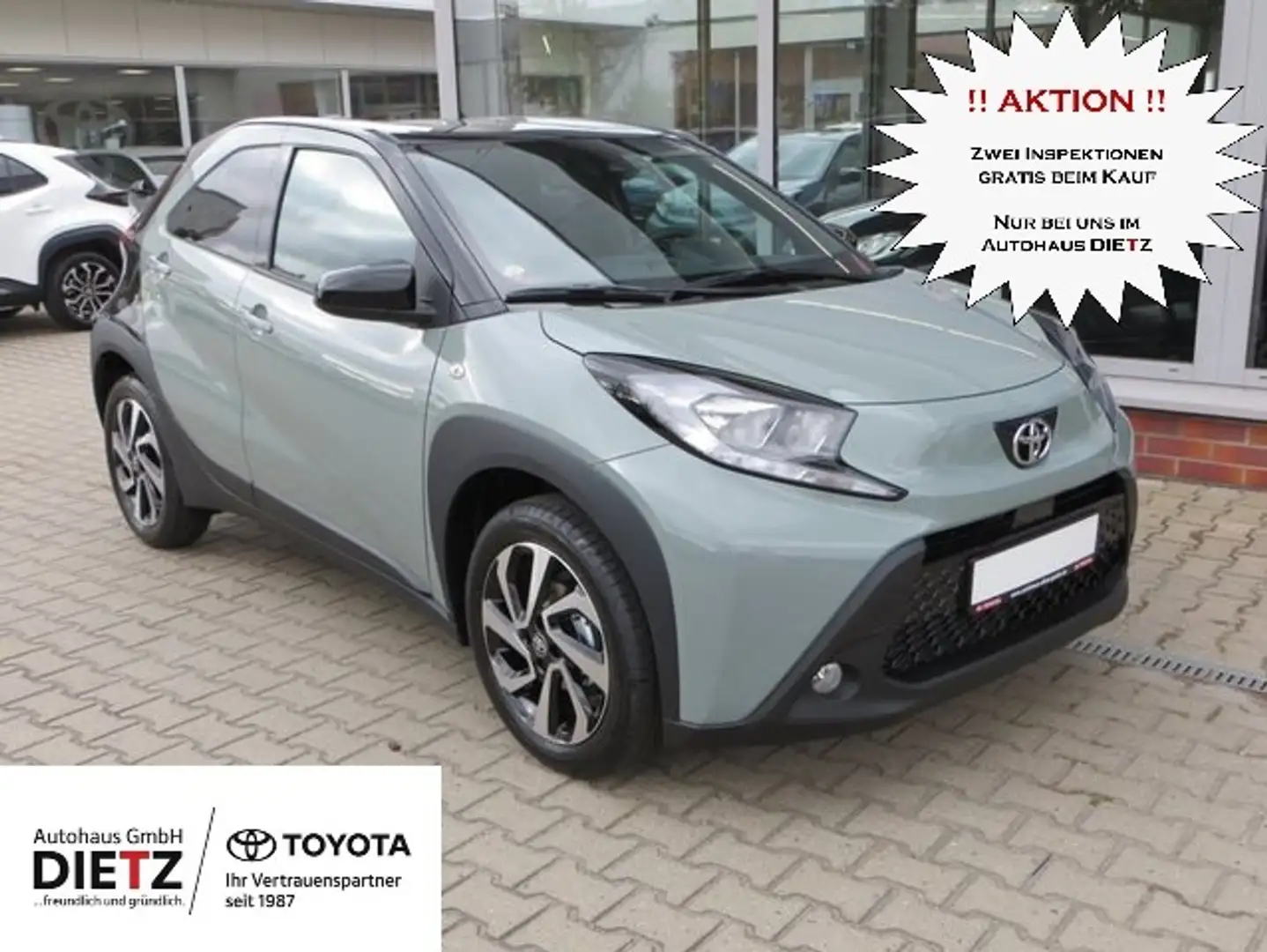 Toyota Aygo X 1.0 VVT-i Team D*ACC*SPUR*APPLE-CAR Zwart - 1