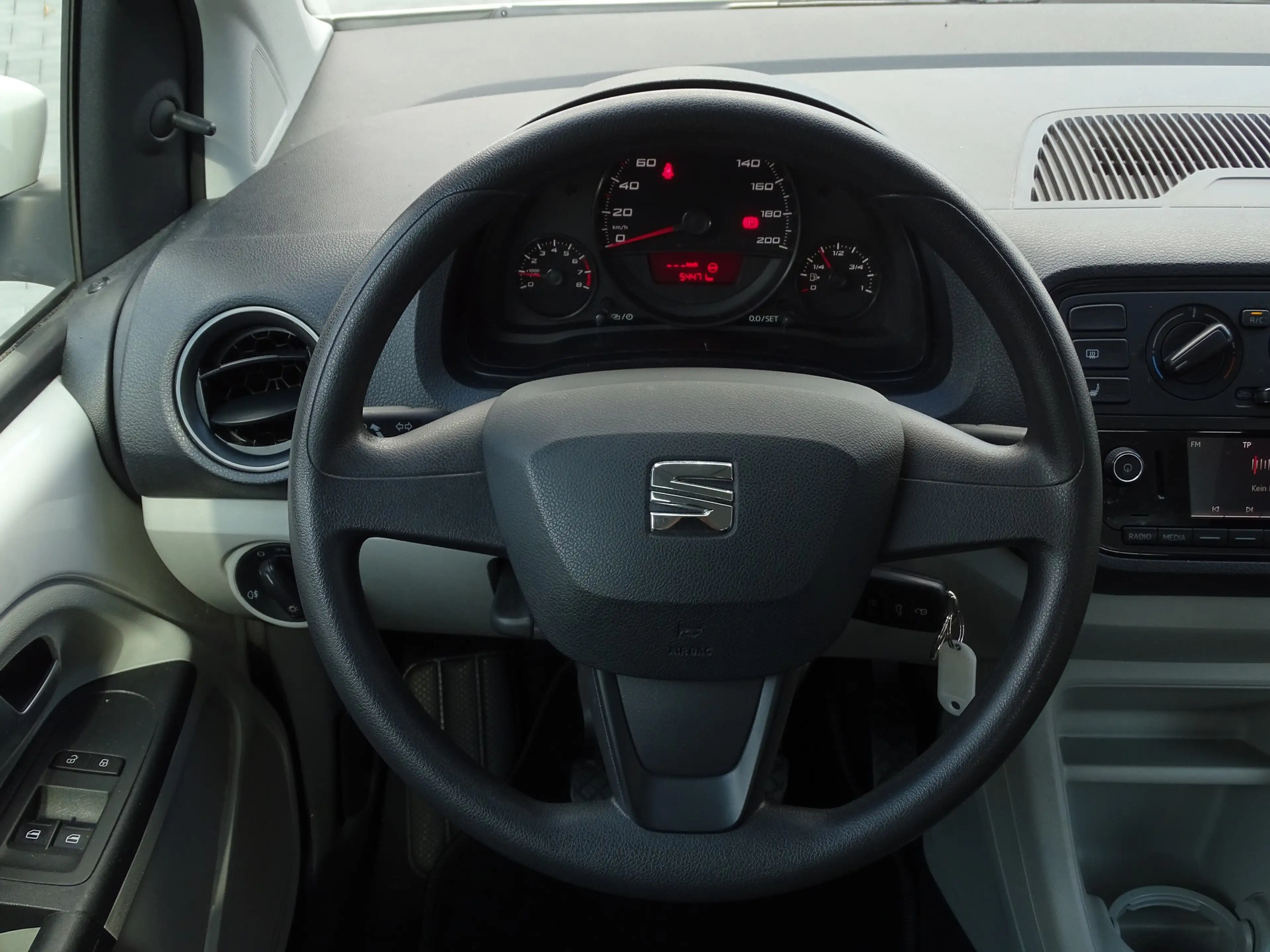 SEAT Mii 1.0 Style Klima Sitzheizung AUX 1.Hand — photo 15