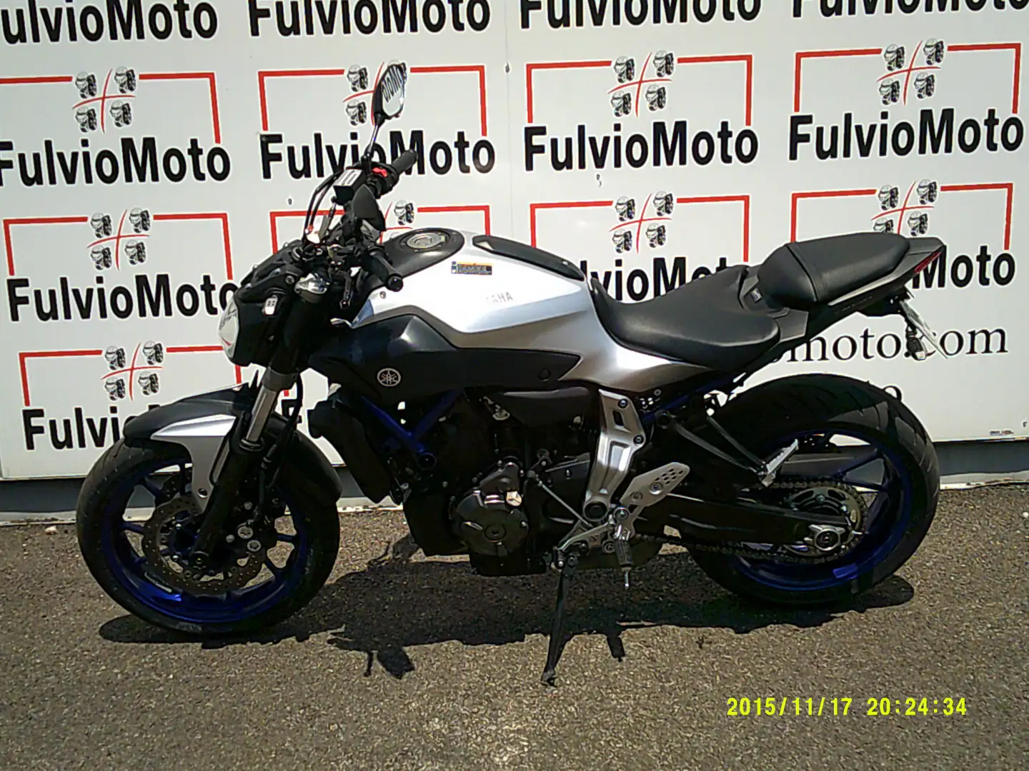 Yamaha MT-07 Grey - 1