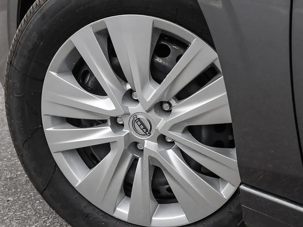 Nissan Sentra снимка Nissan Sentra