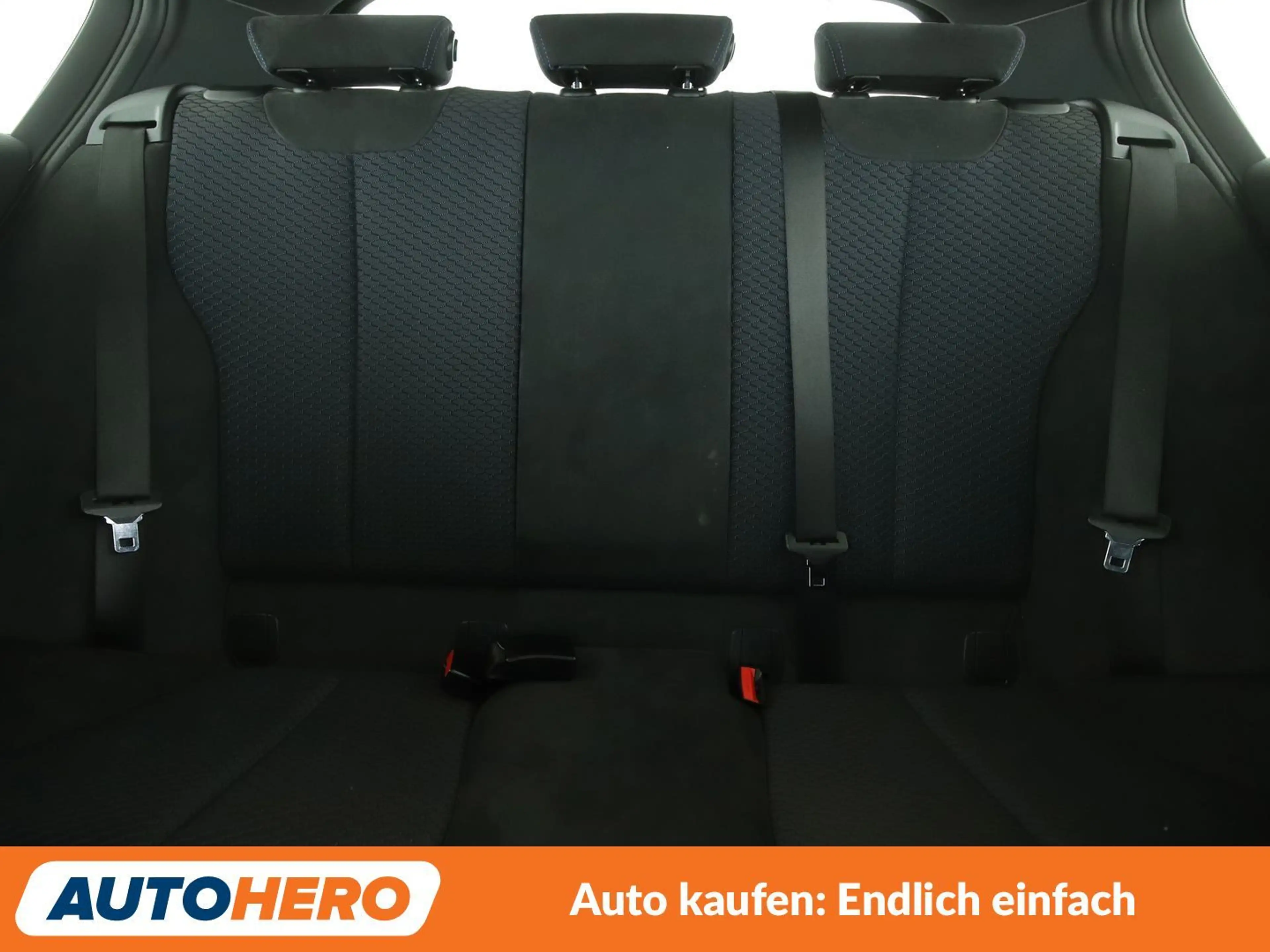 BMW 140 M140i xDrive Special Edition Aut.*LED*TEMPO*PDC* — photo 15
