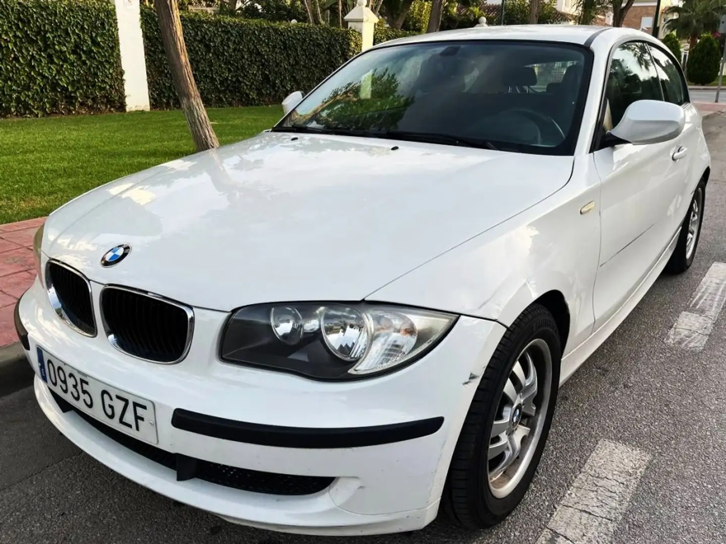 BMW BMW Serie 1 Berlina  Manual de 3 Puertas Blanc - 1