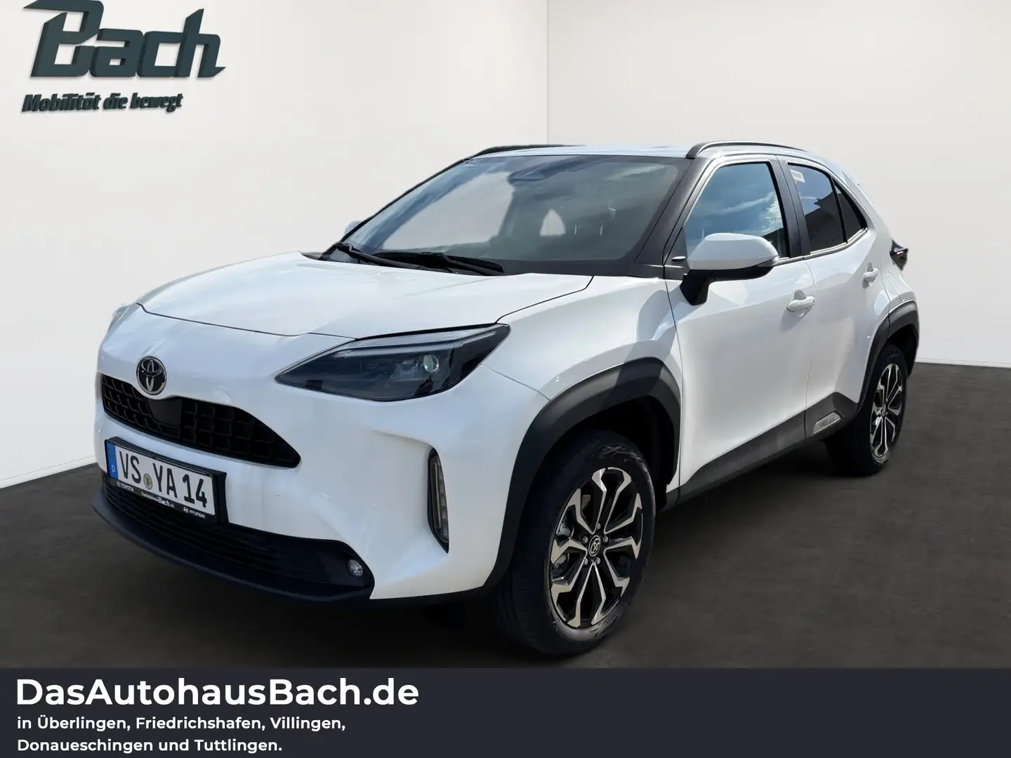 Toyota Yaris Cross 1.5 l 4x2 Hybrid  Team D mit WInter-P. Weiß - 1
