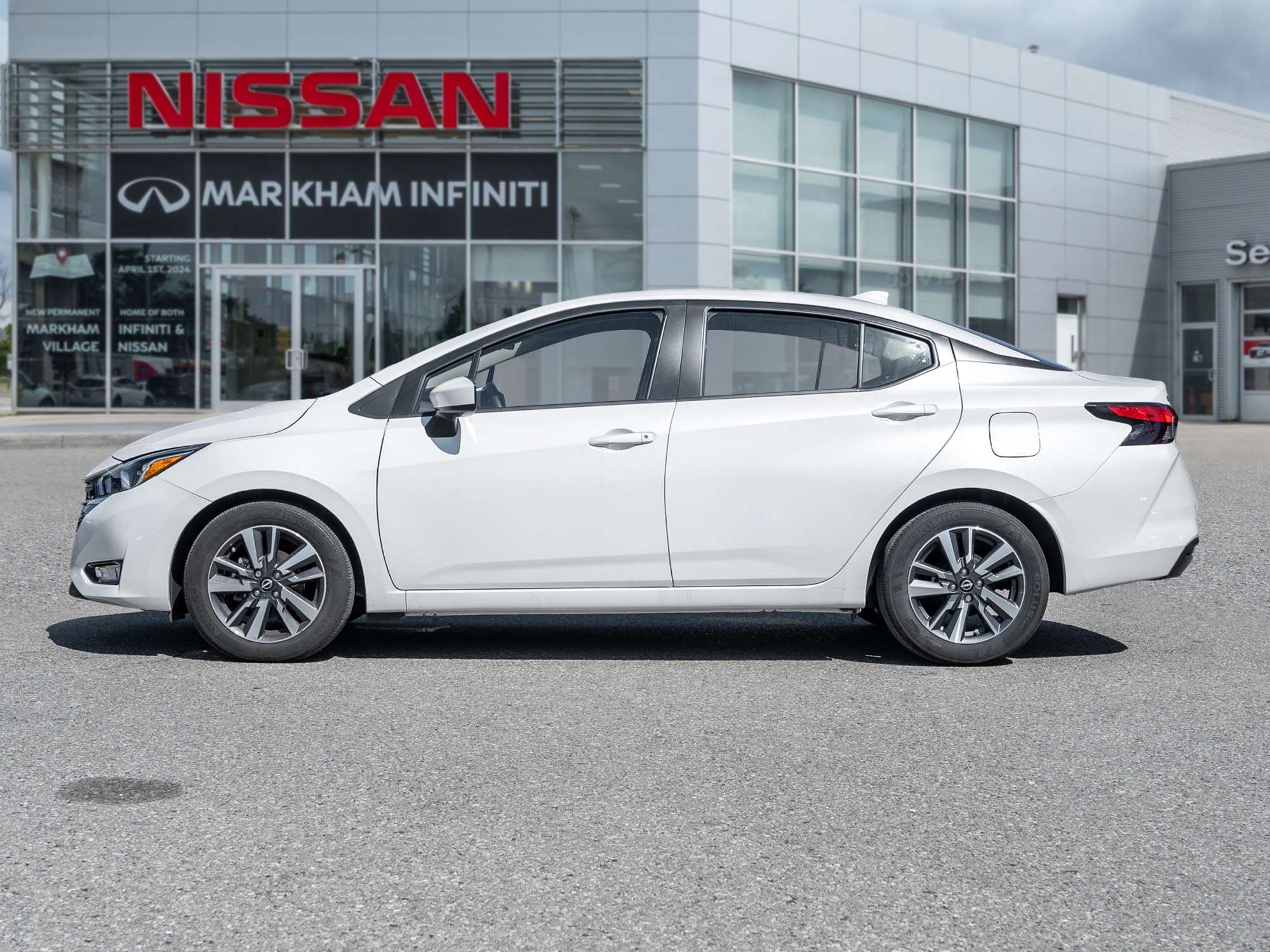 2025 Nissan Versa SV — снимка 1
