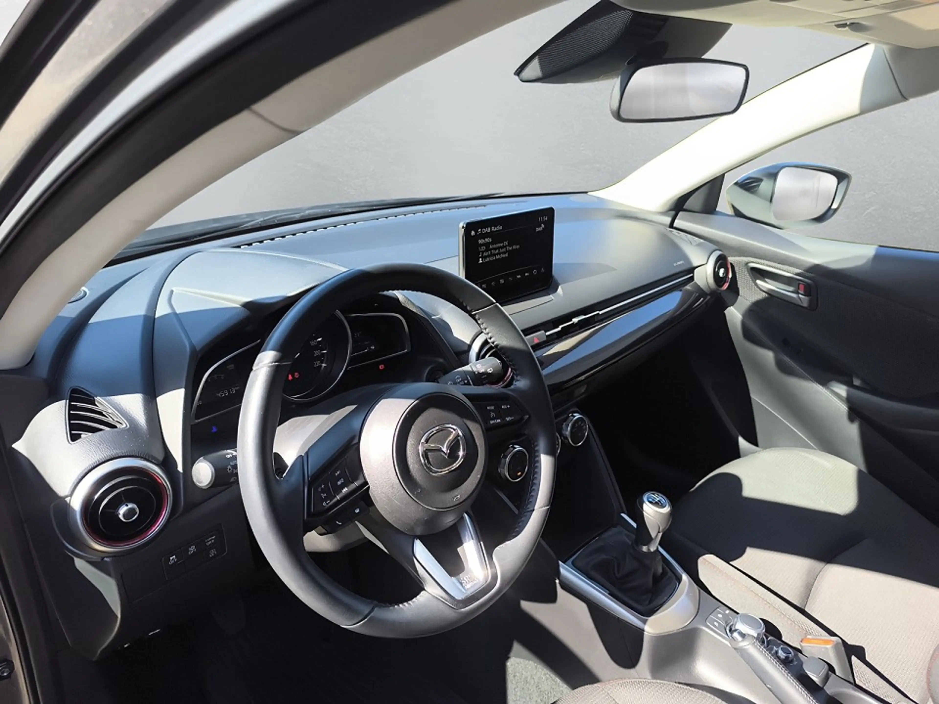Mazda 2 SKYACTIV-G 90 6-Gang Homura 16", Kamera, Sitzheiz — photo 7