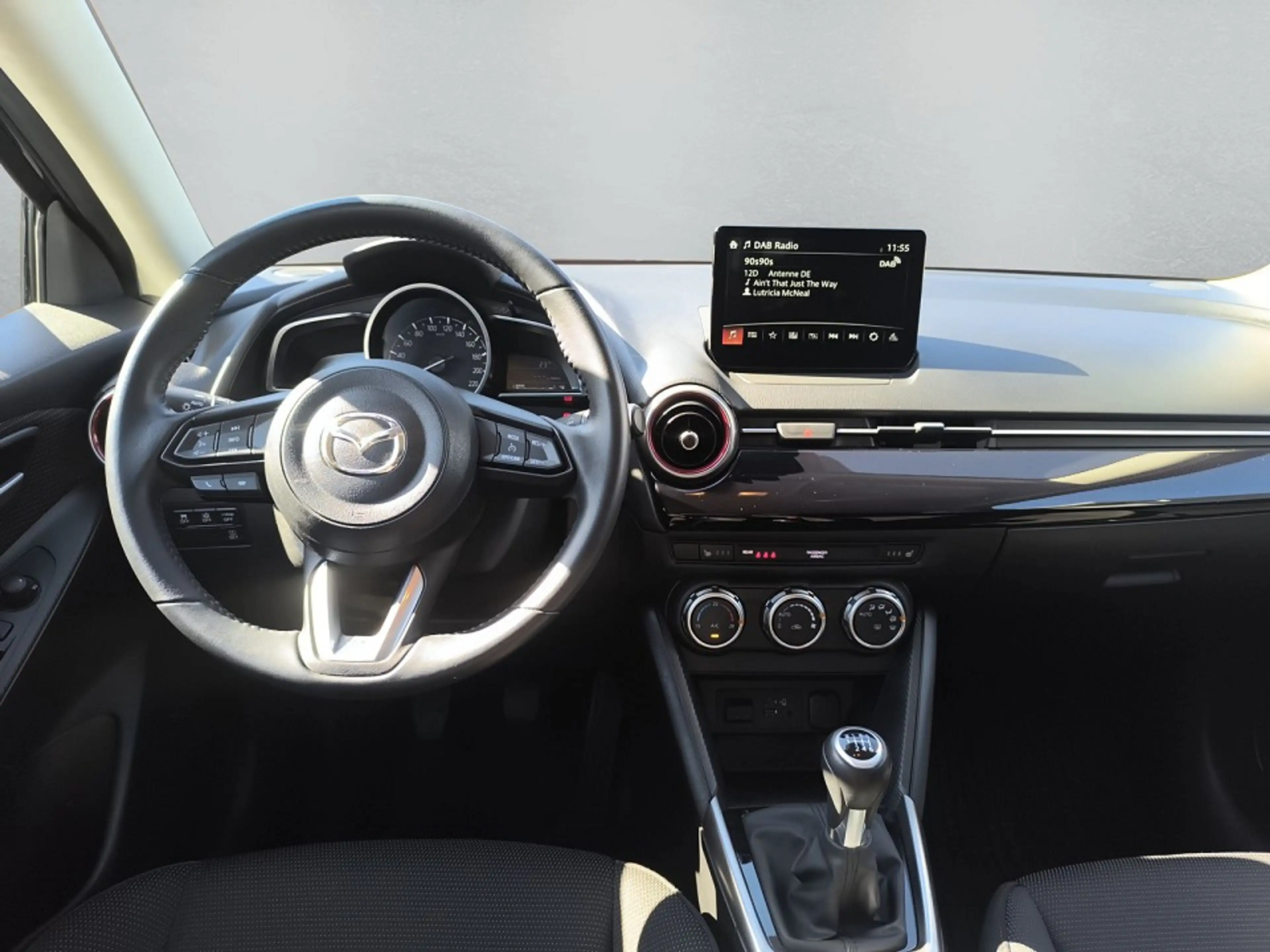 Mazda 2 SKYACTIV-G 90 6-Gang Homura 16", Kamera, Sitzheiz — photo 13