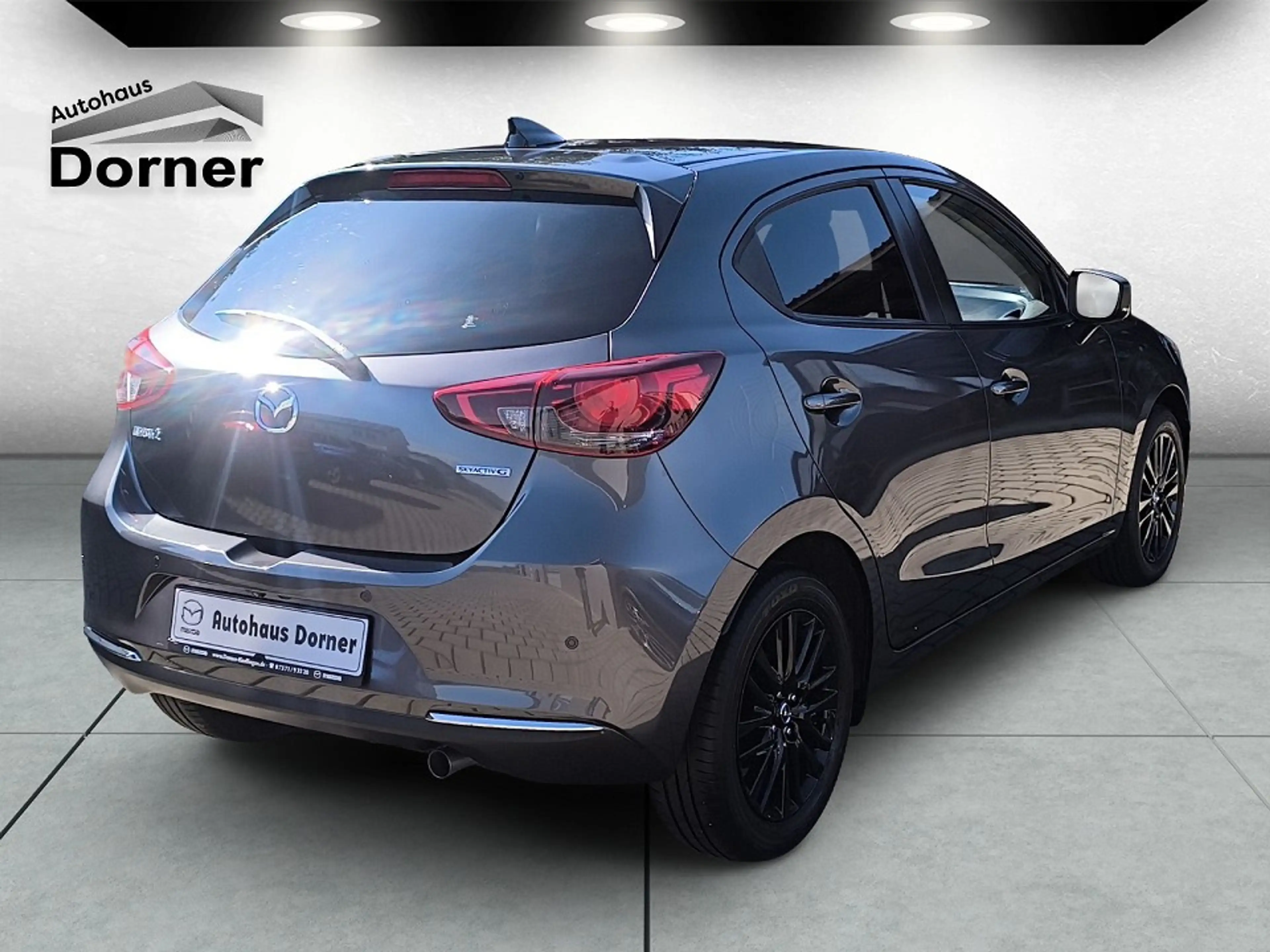 Mazda 2 SKYACTIV-G 90 6-Gang Homura 16", Kamera, Sitzheiz — photo 4