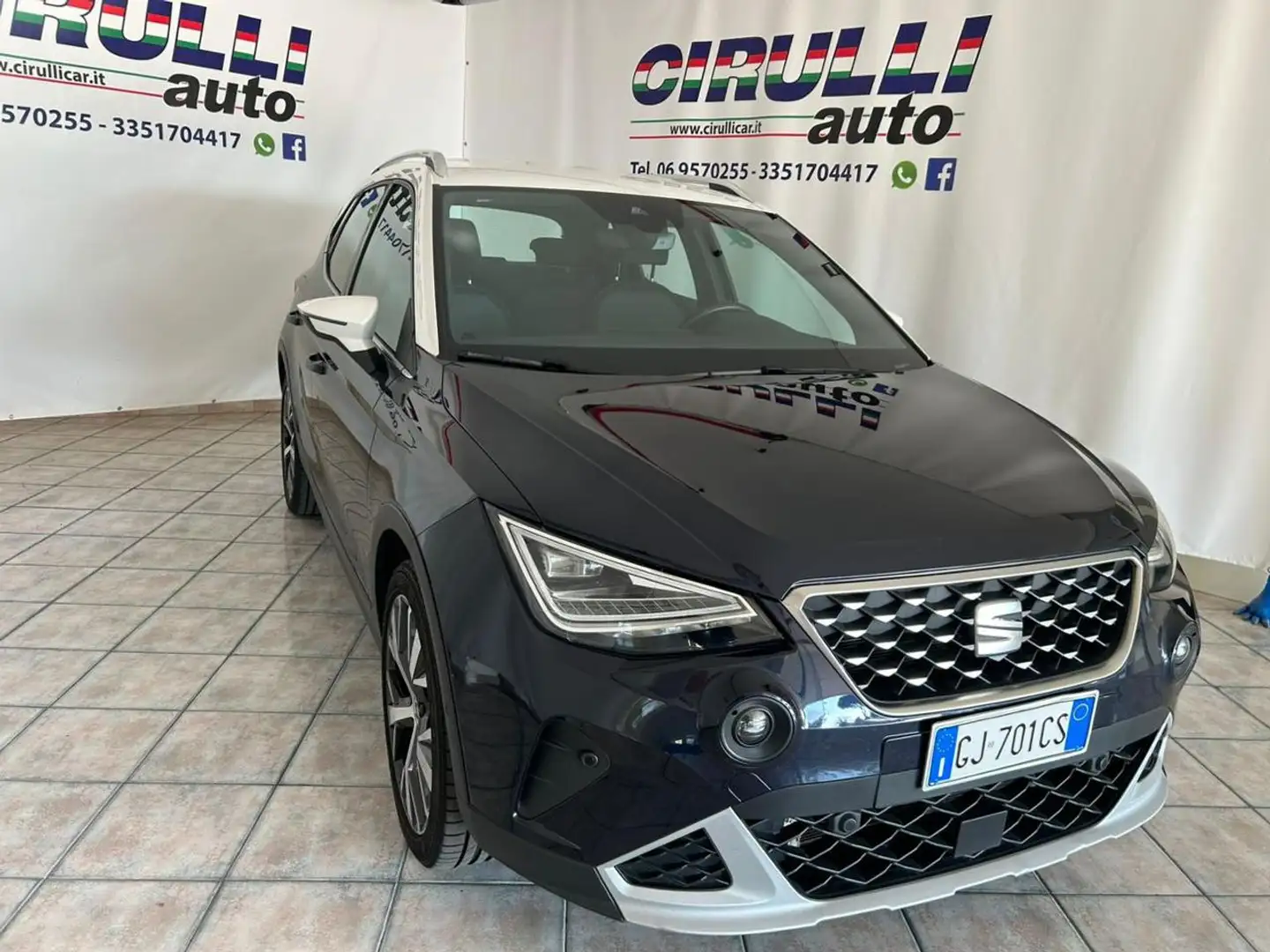 SEAT Arona 1.0 90 cv TGI XPERIENCE Blau - 2