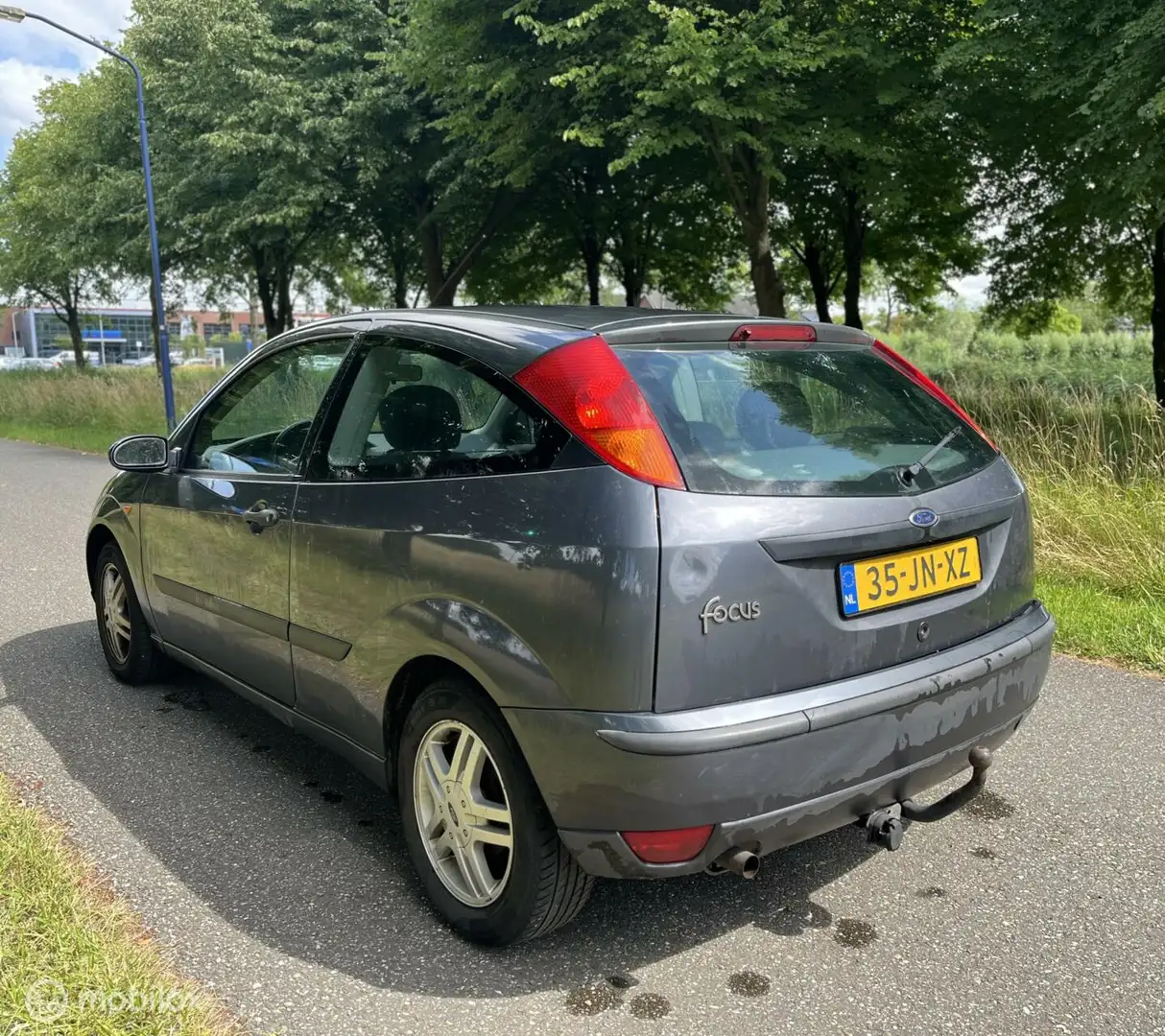Ford Focus 1.6-16V Trend*NEW APK 08/26*AIRCO*ELEK. RAMEN Grijs - 2