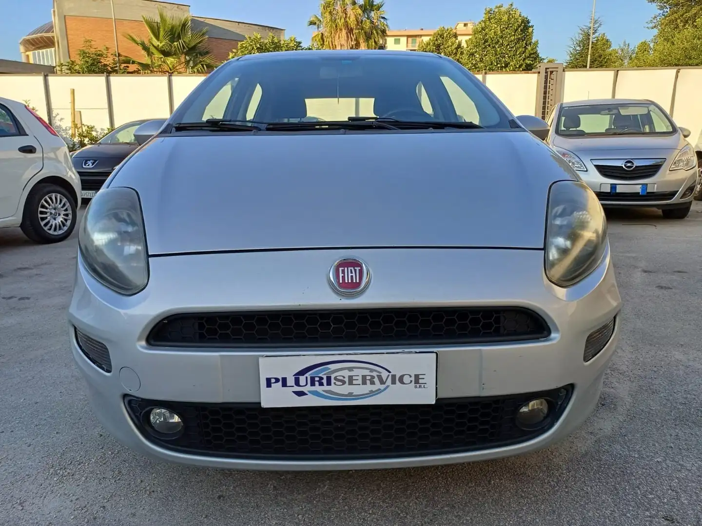 Fiat Punto 5p 1.3 mjt II 16v Lounge 75cv E5+ Grau - 2