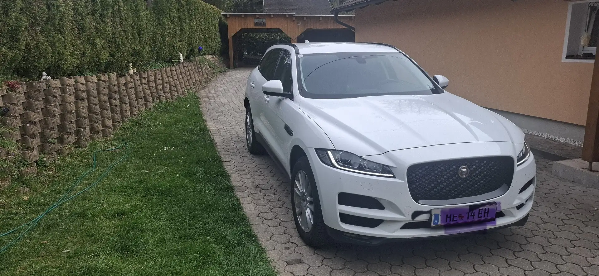 Jaguar F-Pace 20d AWD Prestige - 2