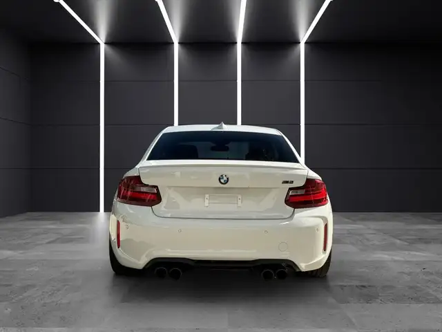BMW M2 view 4
