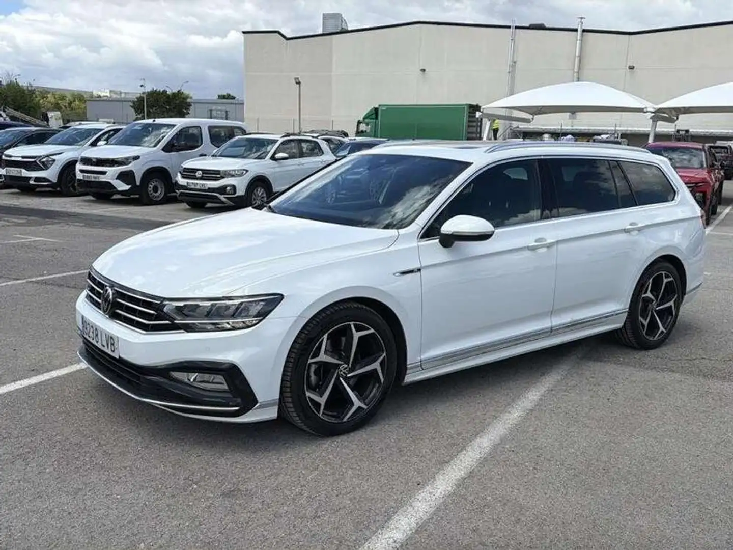 Volkswagen Passat Variant 2.0TDI EVO R-Line DGS7 147kW Blanco - 1