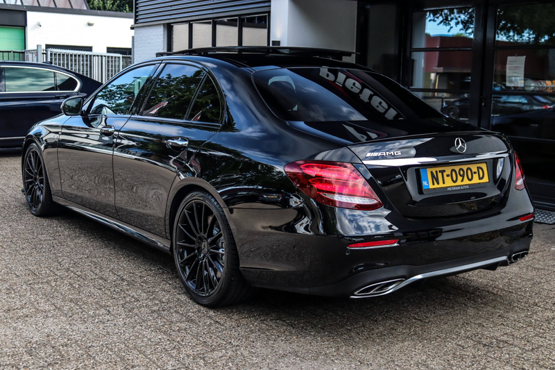 Mercedes-Benz E 43 AMG 4Matic PANO BURMESTER MEMORY — photo 4