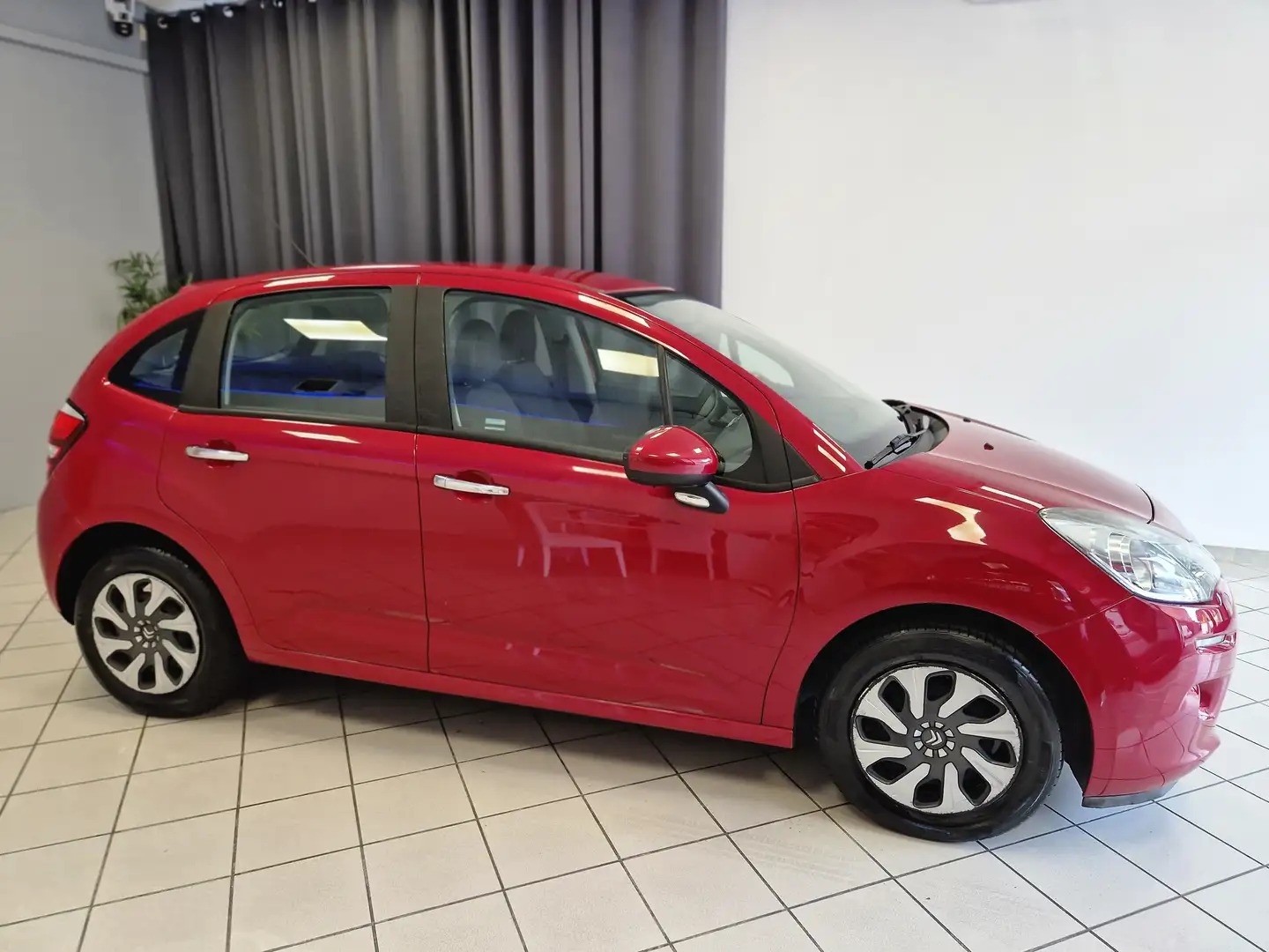 Citroen C3 C3 1.0 vti Attraction 68cv Piros - 2