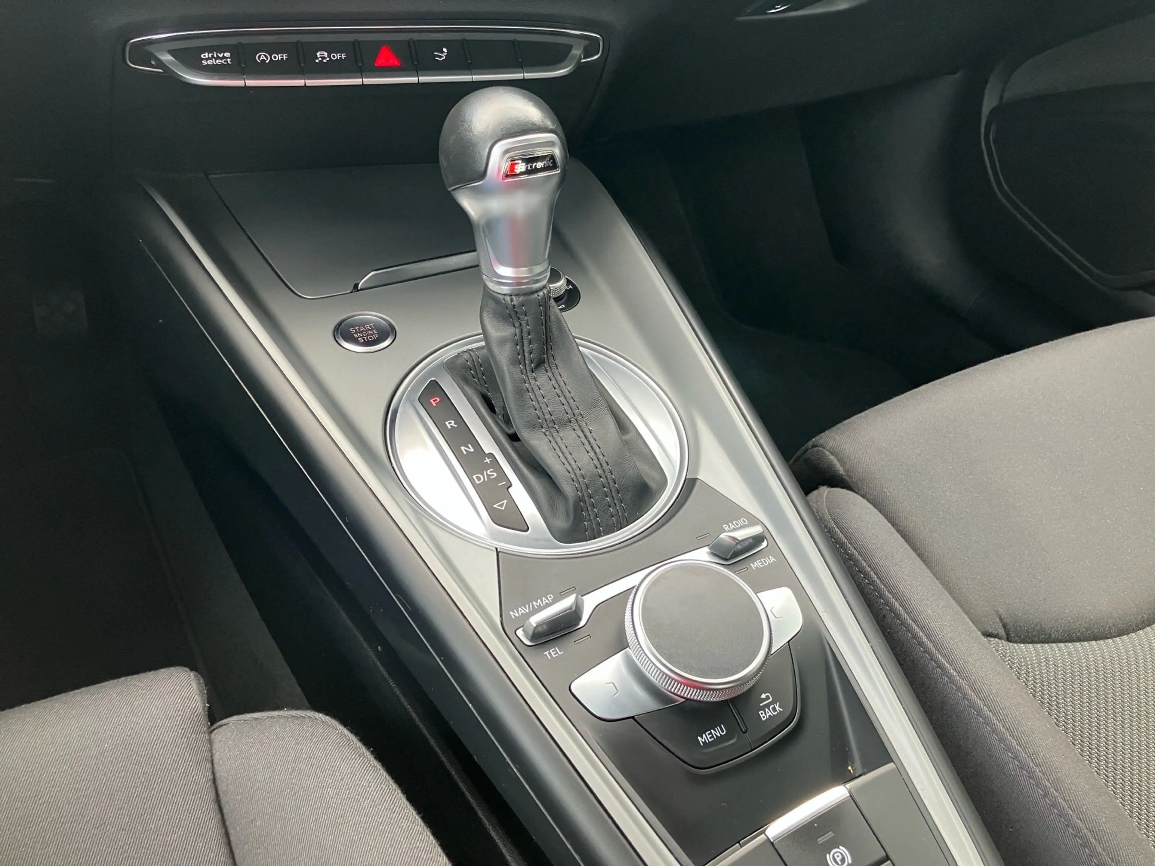 Audi TT Coupé S-LINE 40TFSI 197PS.STRONIC.LED.KLIMA.20 ALU — photo 14