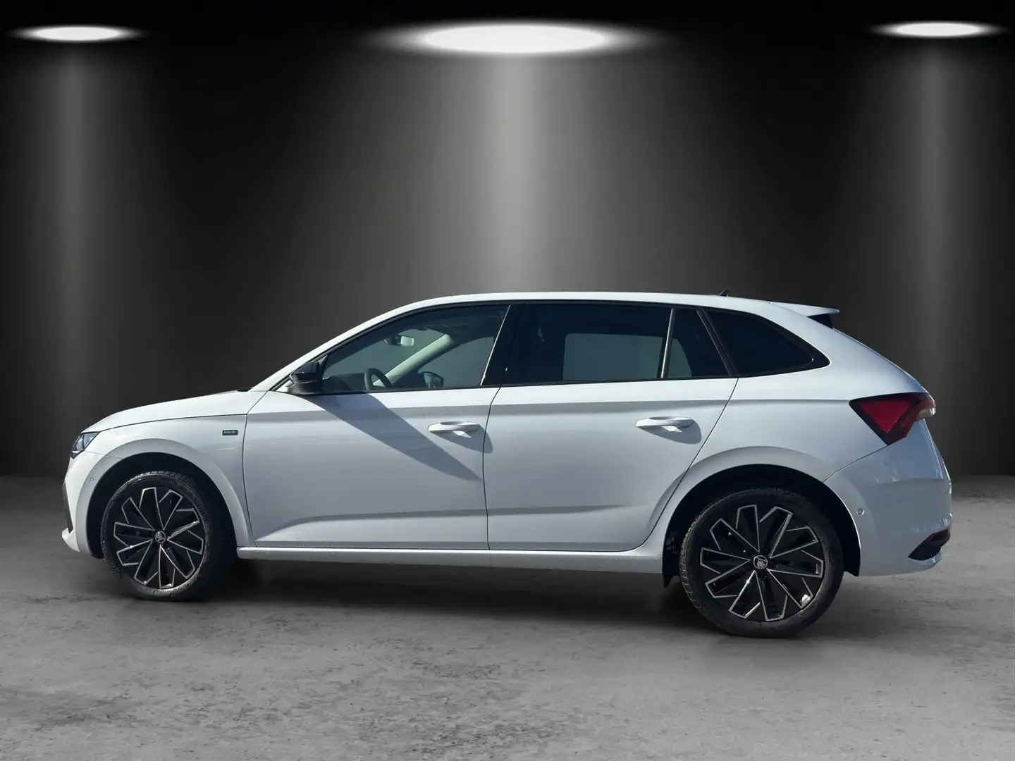 Skoda Scala Drive 1,0 TSI 85 kW DSG Weiß - 2