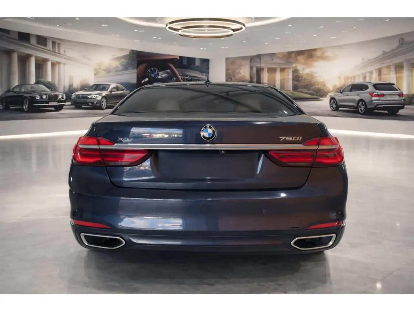 BMW 750 750i XDRIVE 4X4 G11 4.4 BITURBO 450 Blau - 2