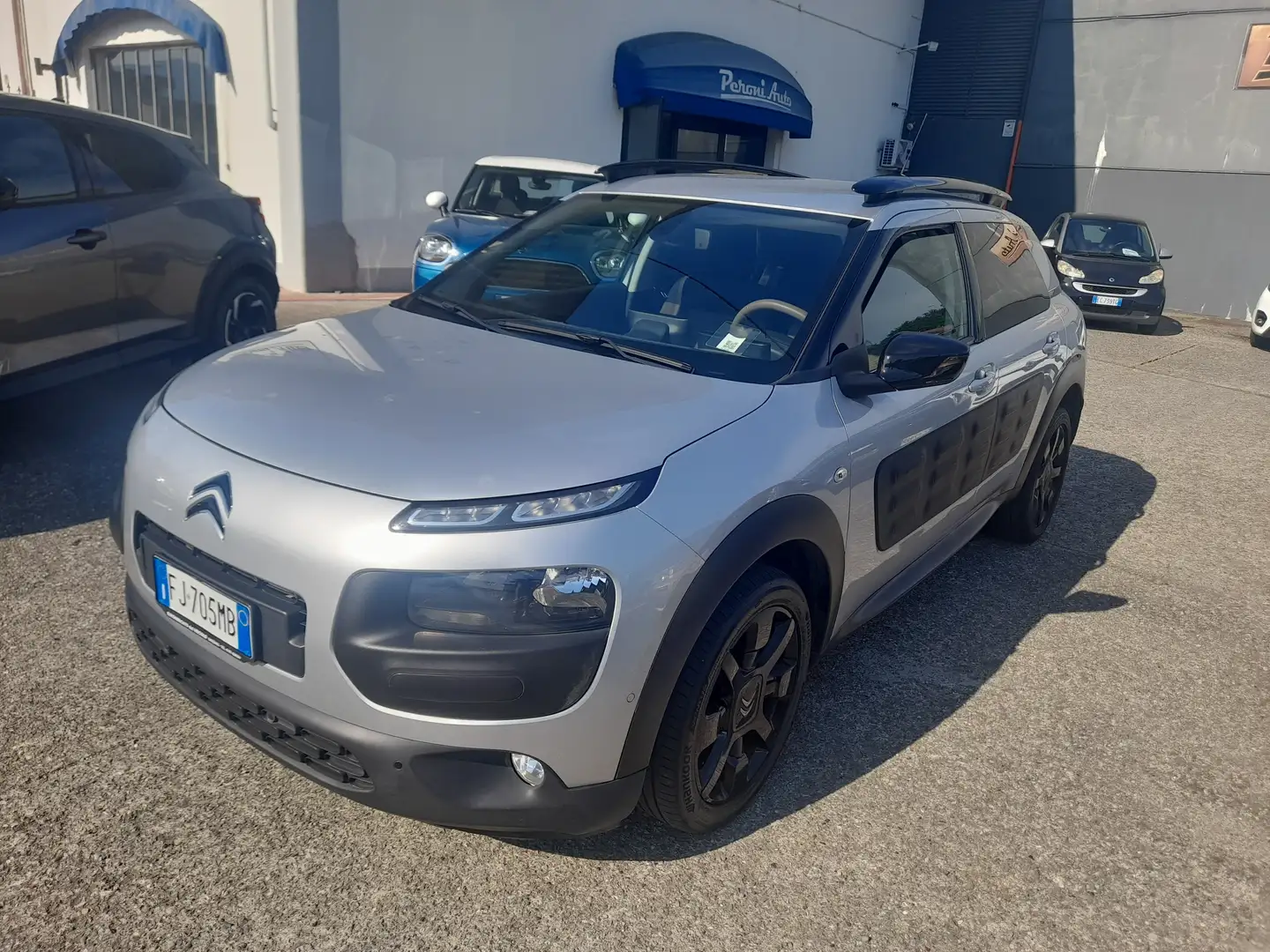 Citroen C4 C4 Cactus 2014 Cactus 1.6 bluehdi Shine 100cv Argent - 1