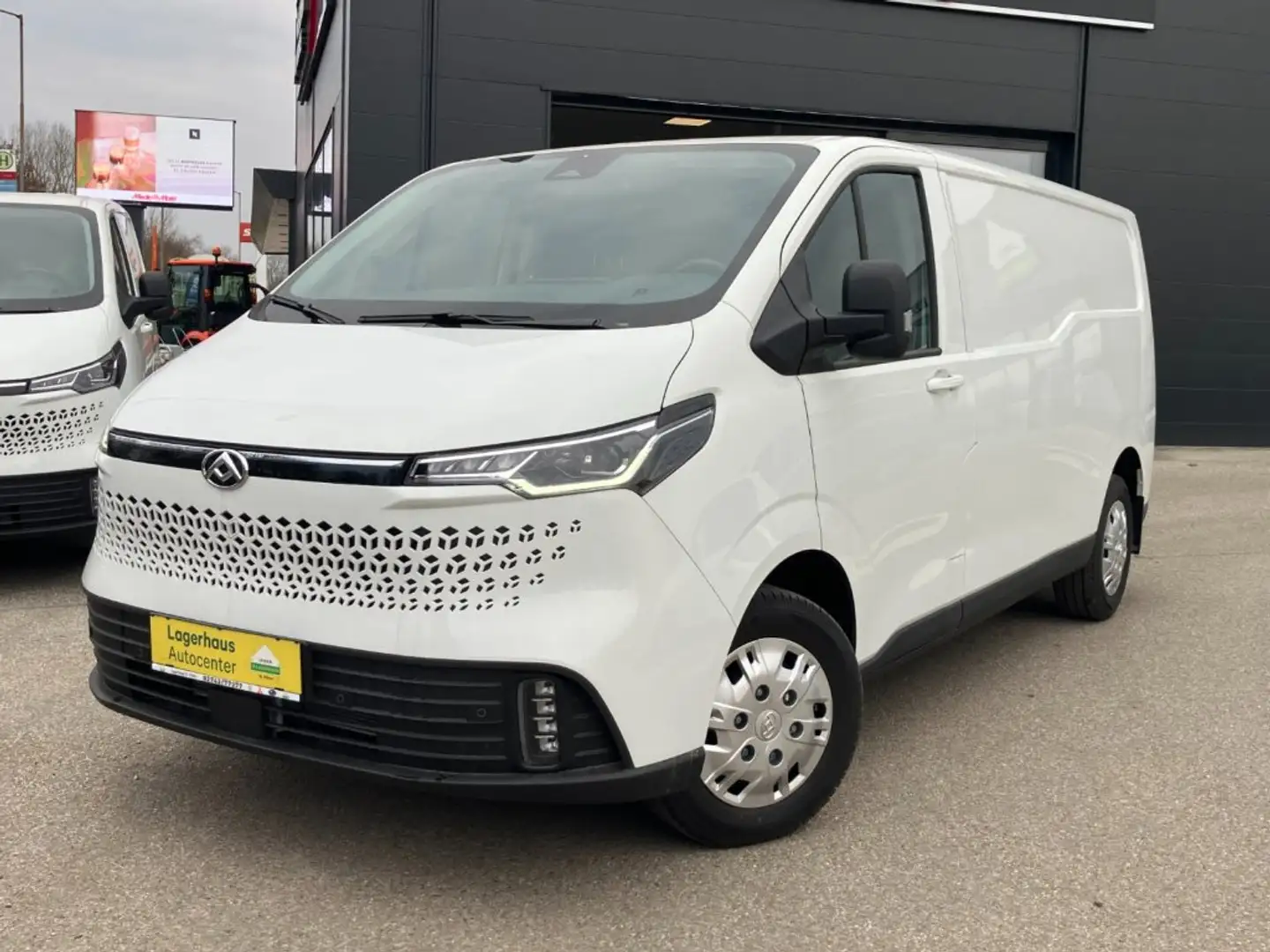 Maxus Deliver 7 L2H1 Weiß - 1