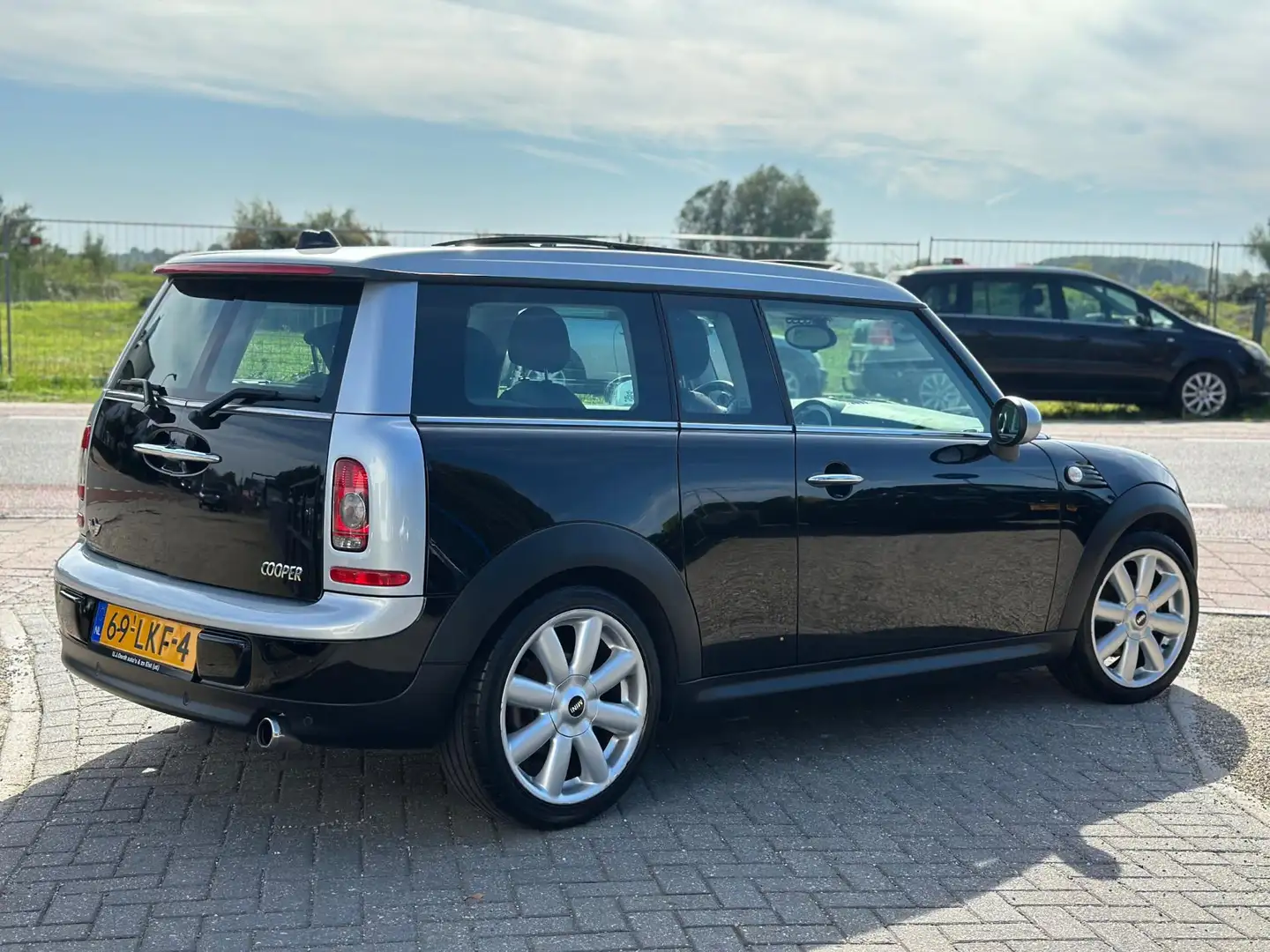 MINI Cooper Clubman Mini 1.6 pano|xenon|stoelverwarming! Zwart - 2