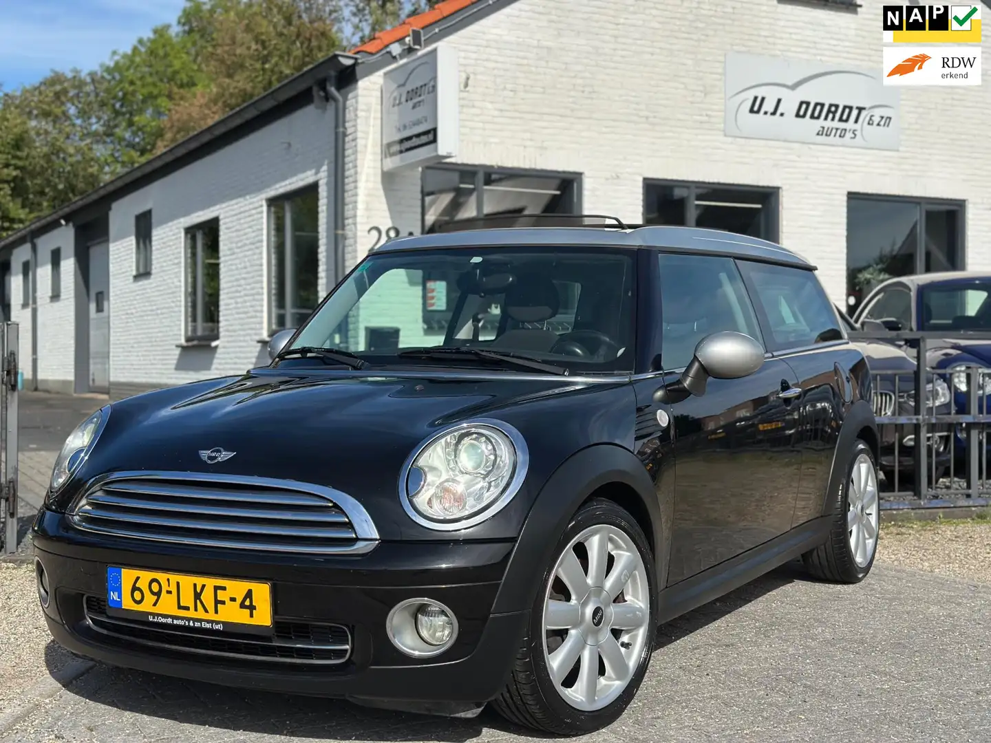 MINI Cooper Clubman Mini 1.6 pano|xenon|stoelverwarming! Zwart - 1