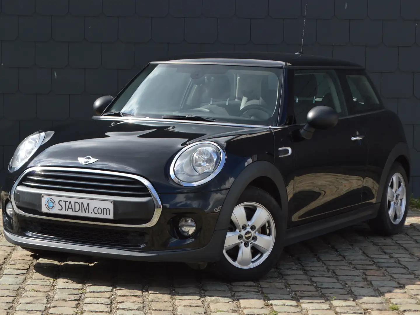 MINI One 1.2 One GPS 1HND CarPass carnet GARANTIE Noir - 1