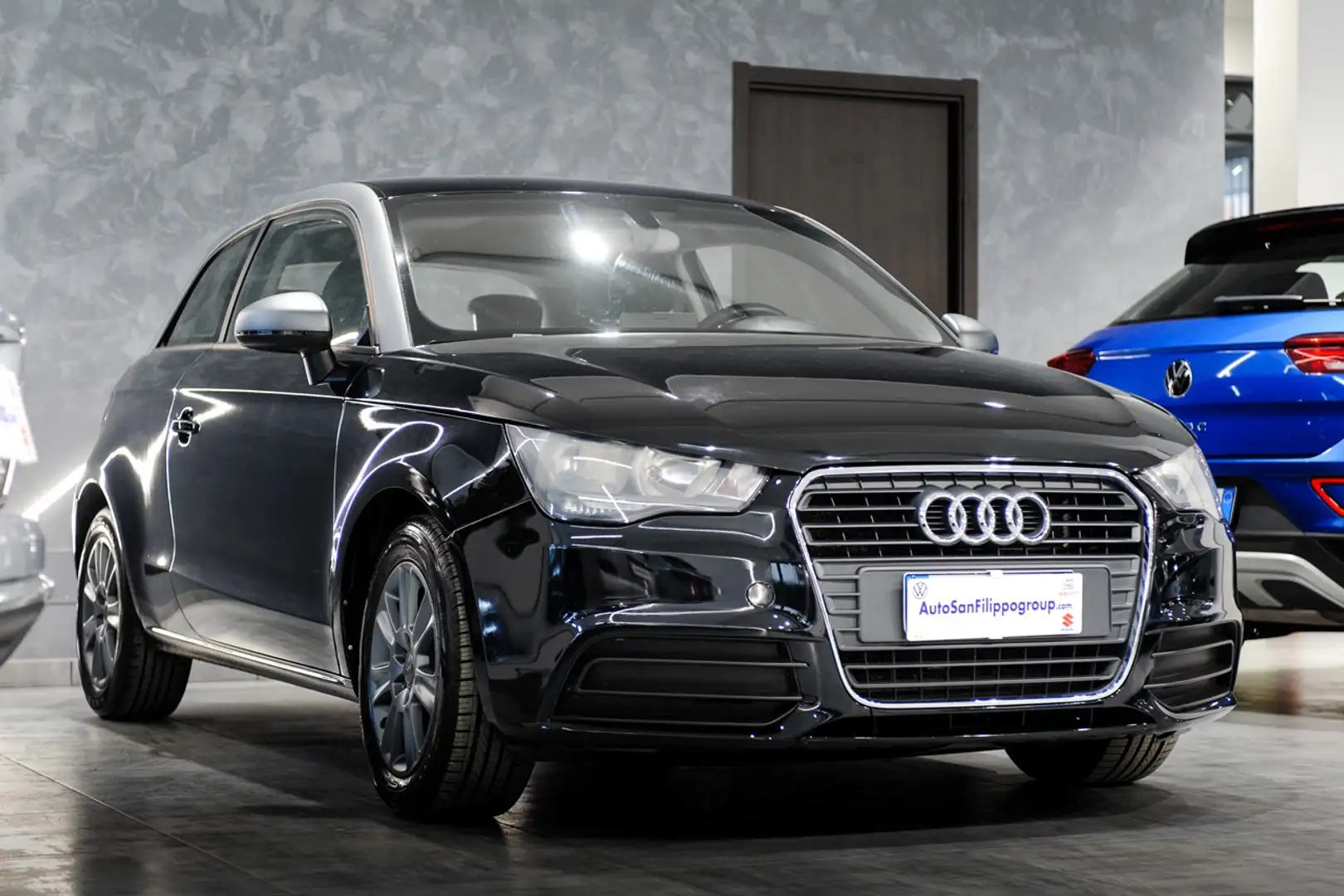 Audi A1 A1 3p 1.6 tdi Ambition c/clima 90cv CLIMA AUTOM Nero - 2