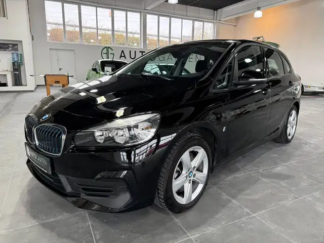 BMW 225 225 xe Active Tourer*Automatik*SHZ*Navi*PDC*AHK