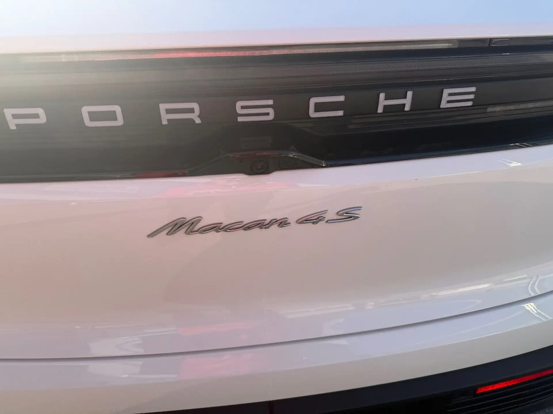 포르쉐 Porsche Macan 4S Electric 2025 흰색 사진 7