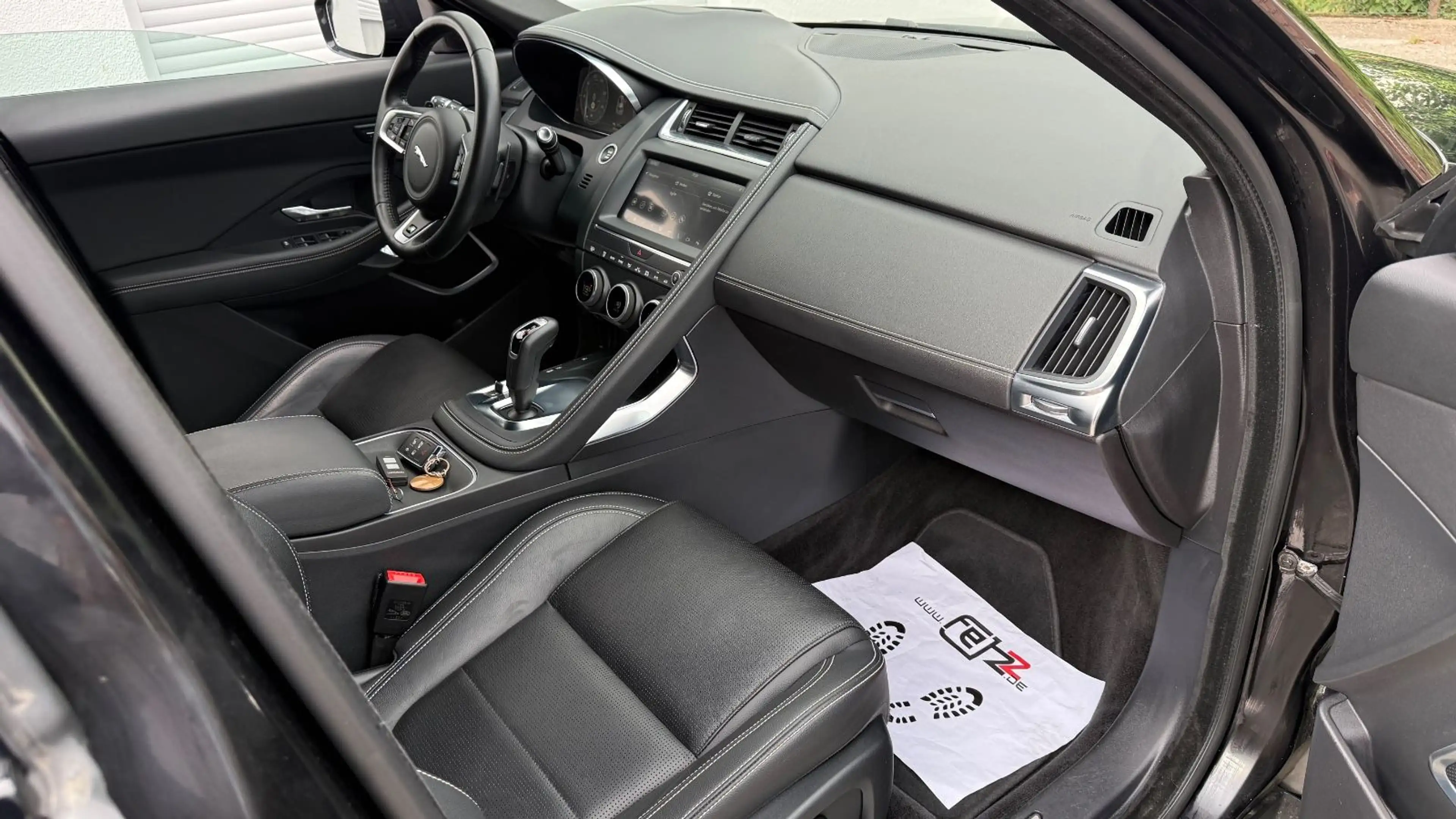 Jaguar E-Pace R-DYNAMIC 4WD #Automatik #HeadUp — photo 8