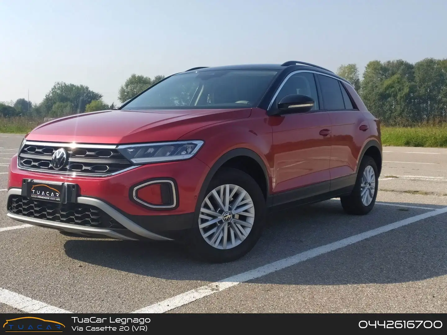 Volkswagen T-Roc R Line 1.0 TSI 110 CV Rosso - 1