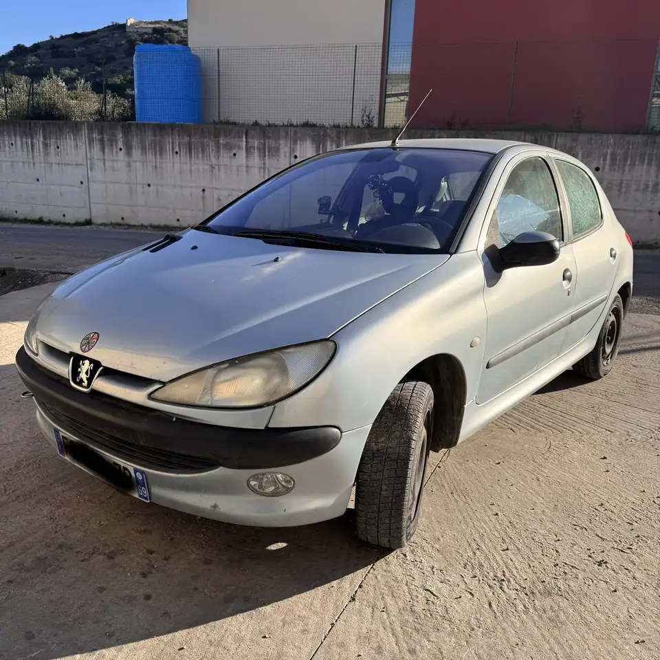 Peugeot 206 1.4i X Line