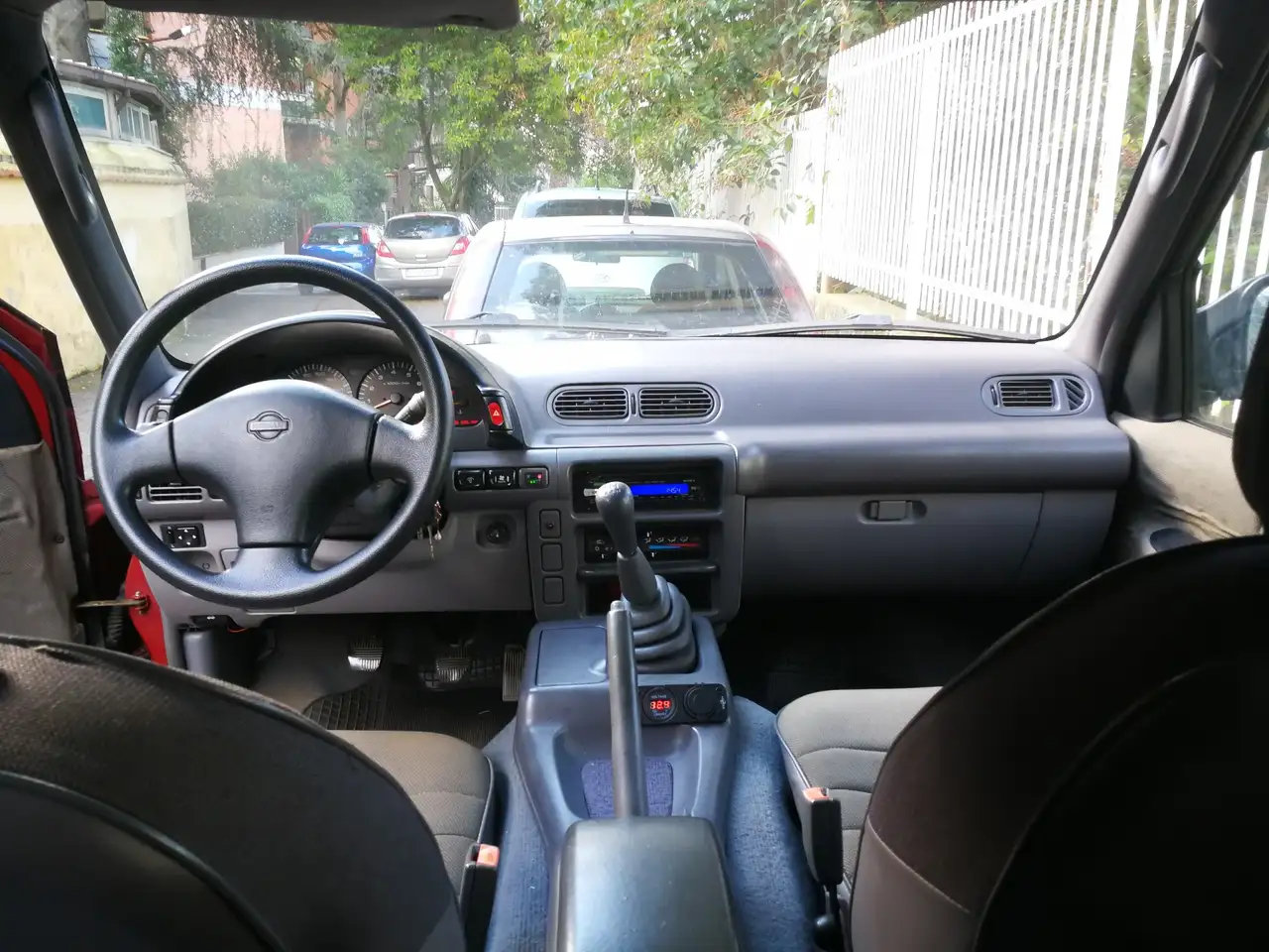 Nissan Serena 1.6 LX, foto 2