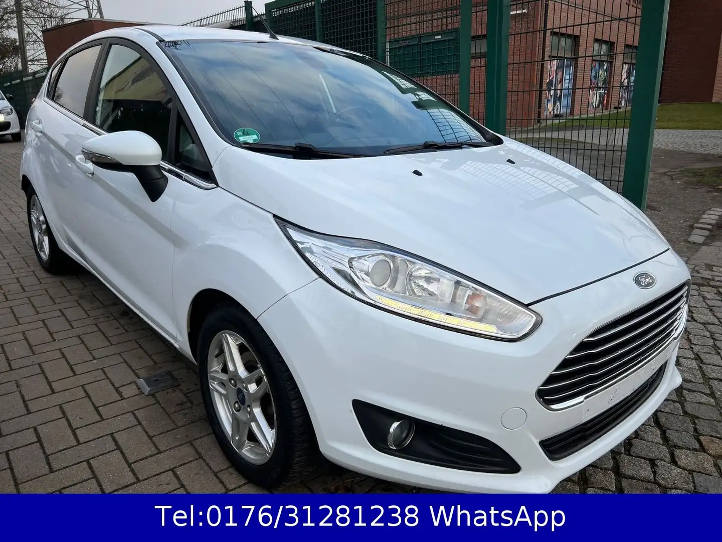 Ford Fiesta Titanium !! Öl-Lampe Leuchtet auf !! Weiß - 2