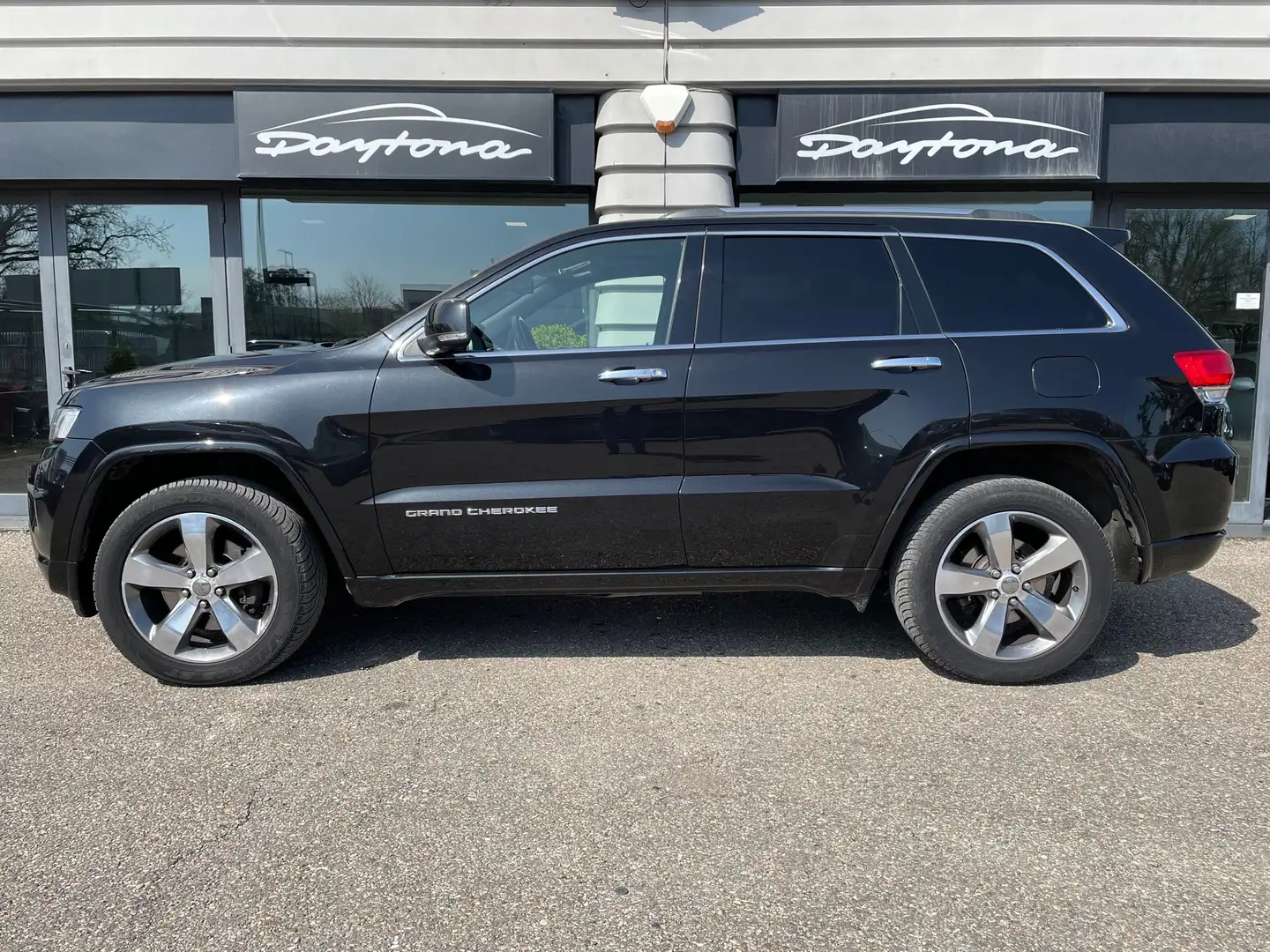 Jeep Grand Cherokee 3.0 V6 CRD 250 CV Multijet OVERLAND Nero - 2