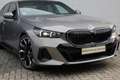 BMW 550 5 Serie 550e xDrive M Sport Automaat / Panoramadak Gris - thumbnail 34